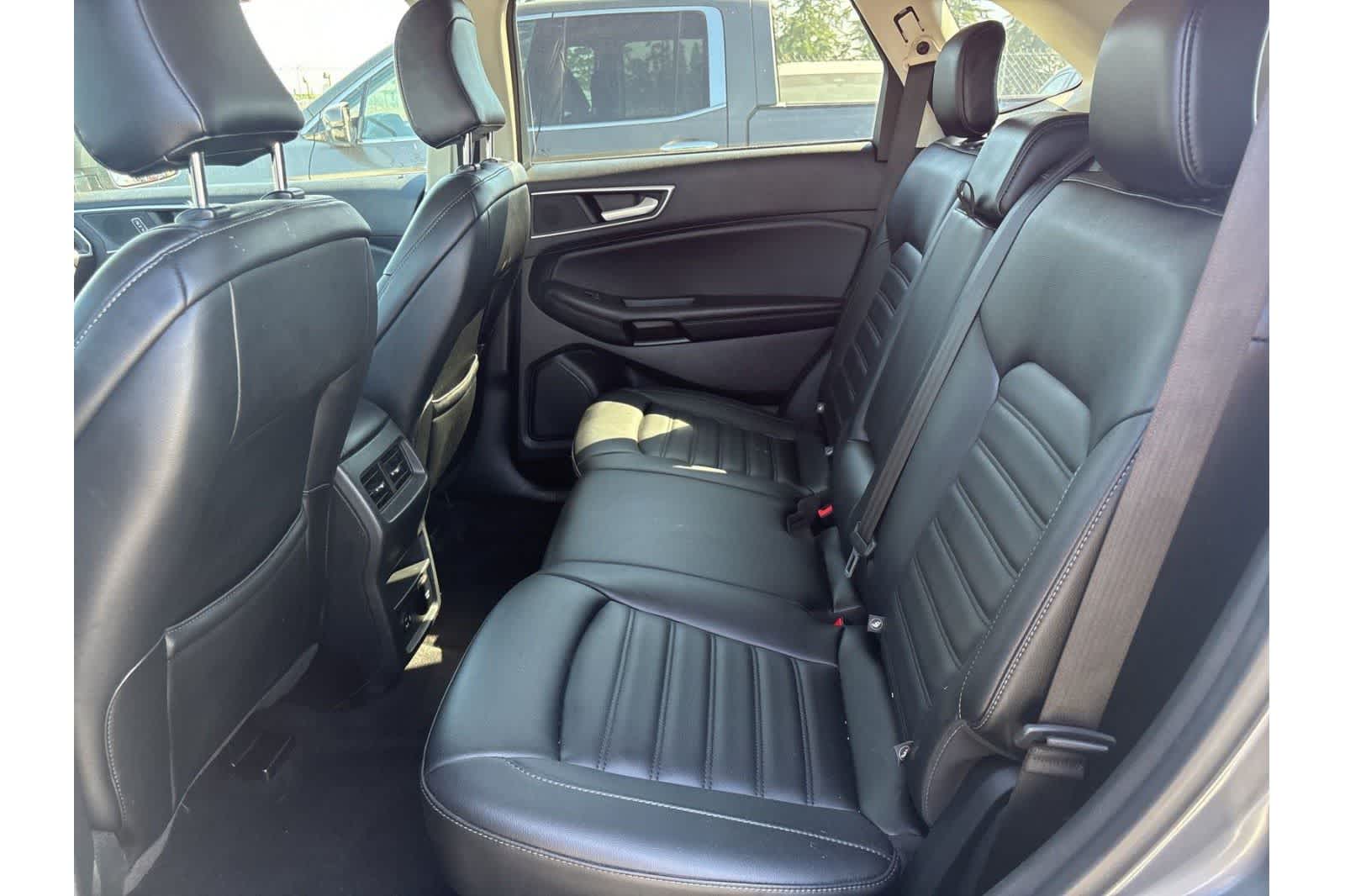 Thumbnail: 2022 Ford Edge - 5