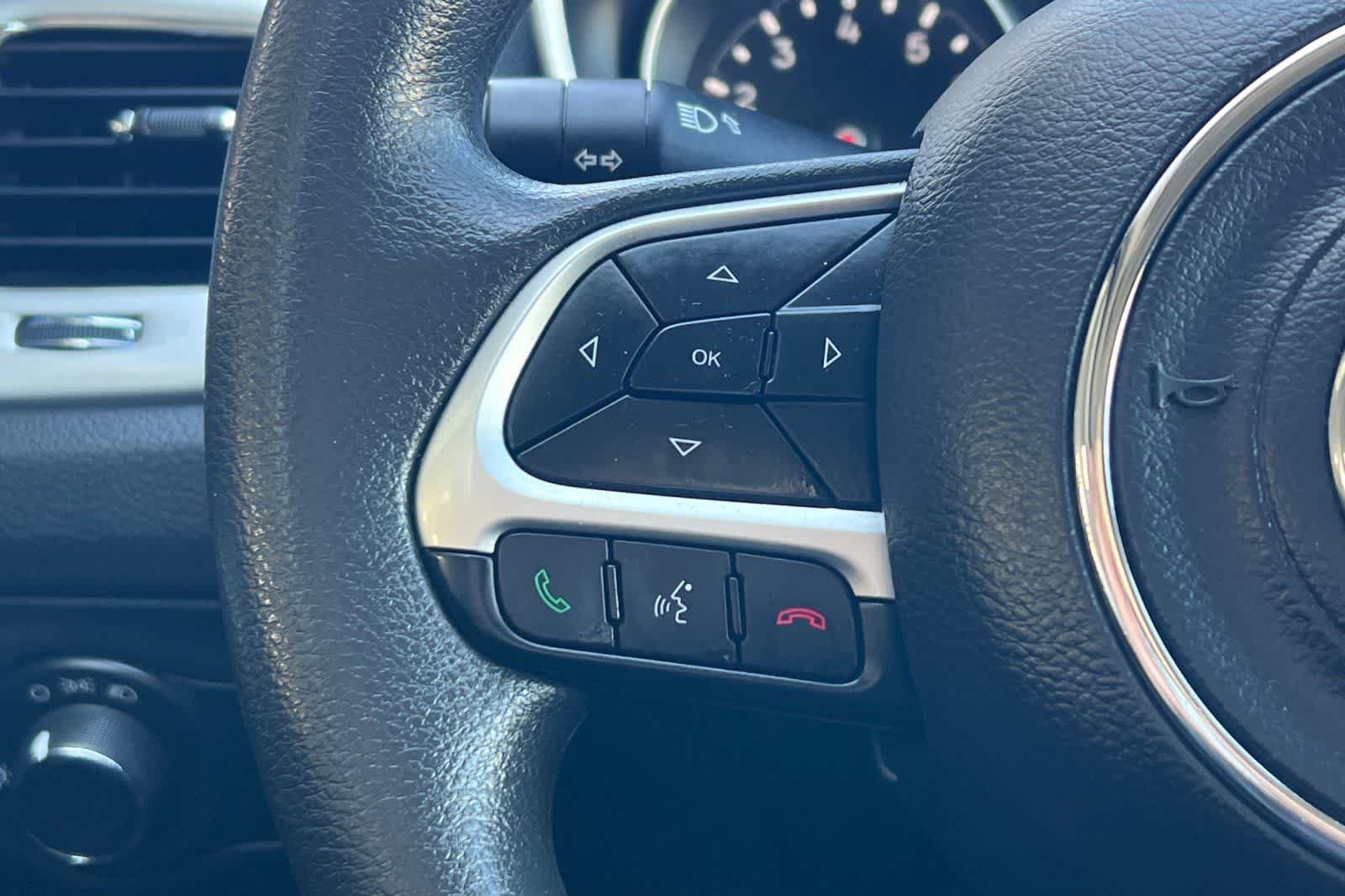 Thumbnail: 2021 Jeep Compass - 30