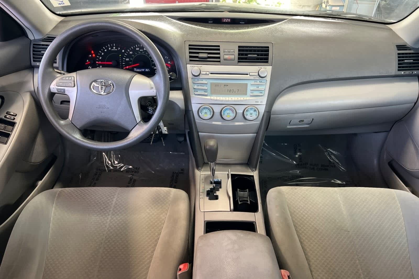 2009 Toyota Camry LE 3