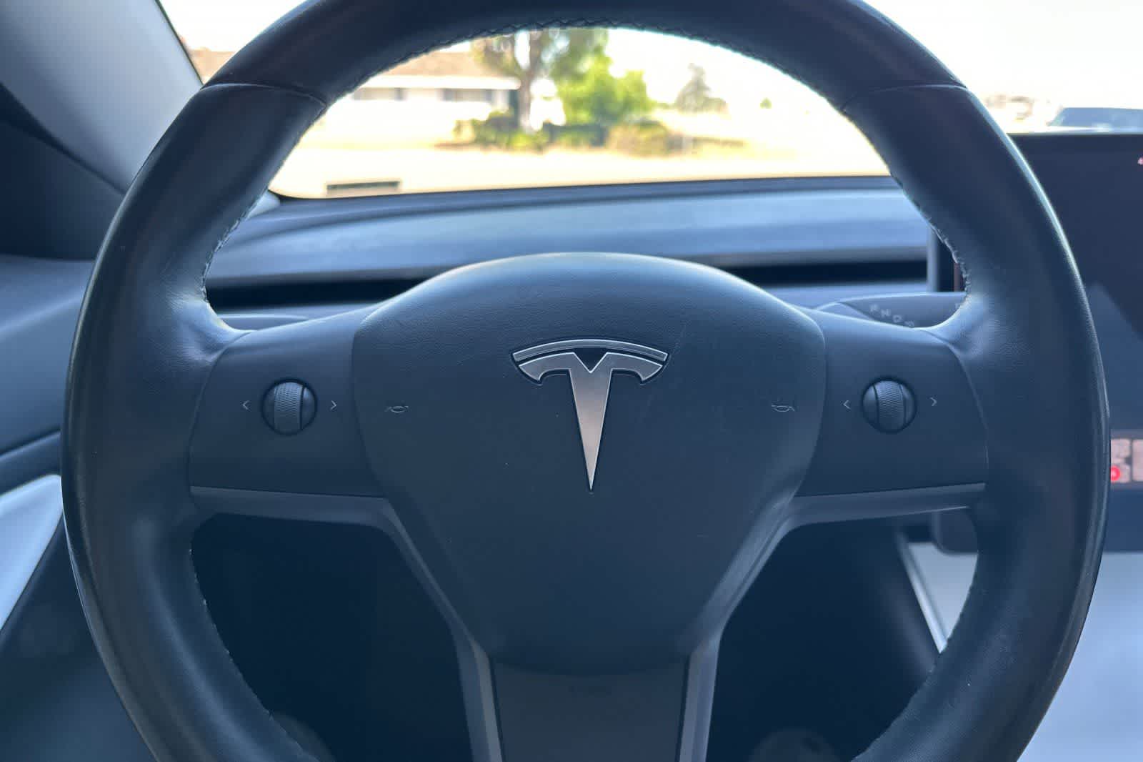 Thumbnail: 2018 Tesla Model 3 - 23