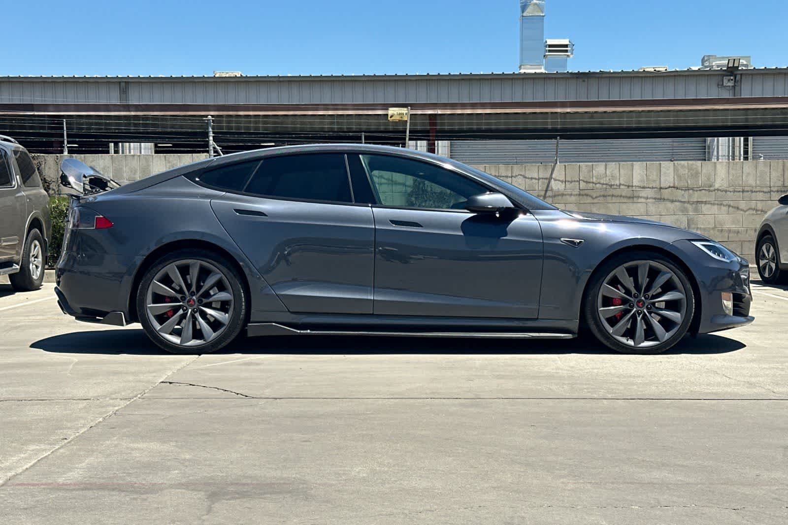 Thumbnail: 2016 Tesla Model S - 9