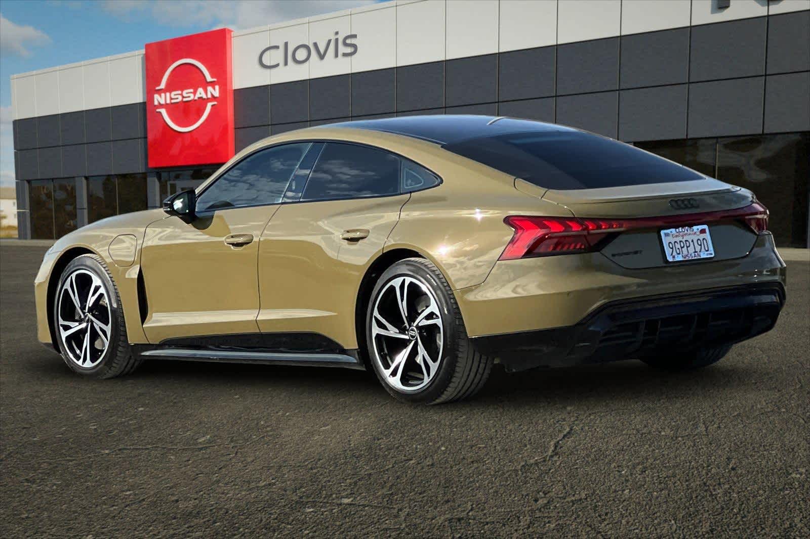 Thumbnail: 2023 Audi e-tron GT - 7