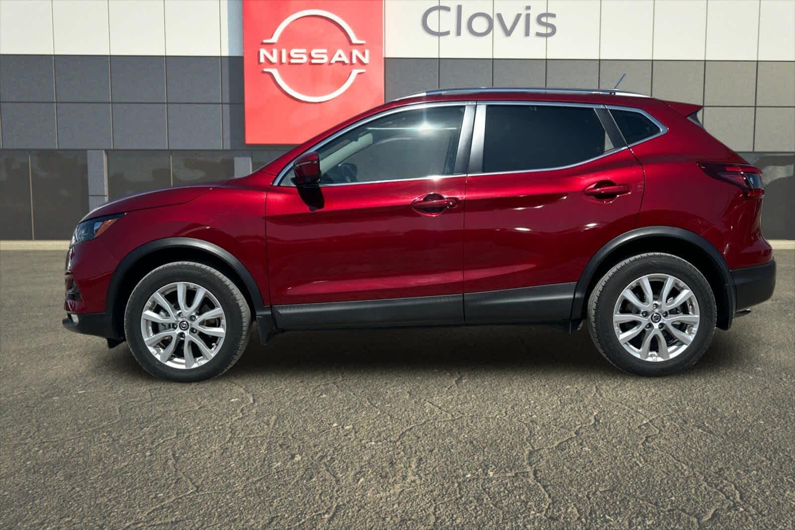 Thumbnail: 2022 Nissan Rogue Sport - 6