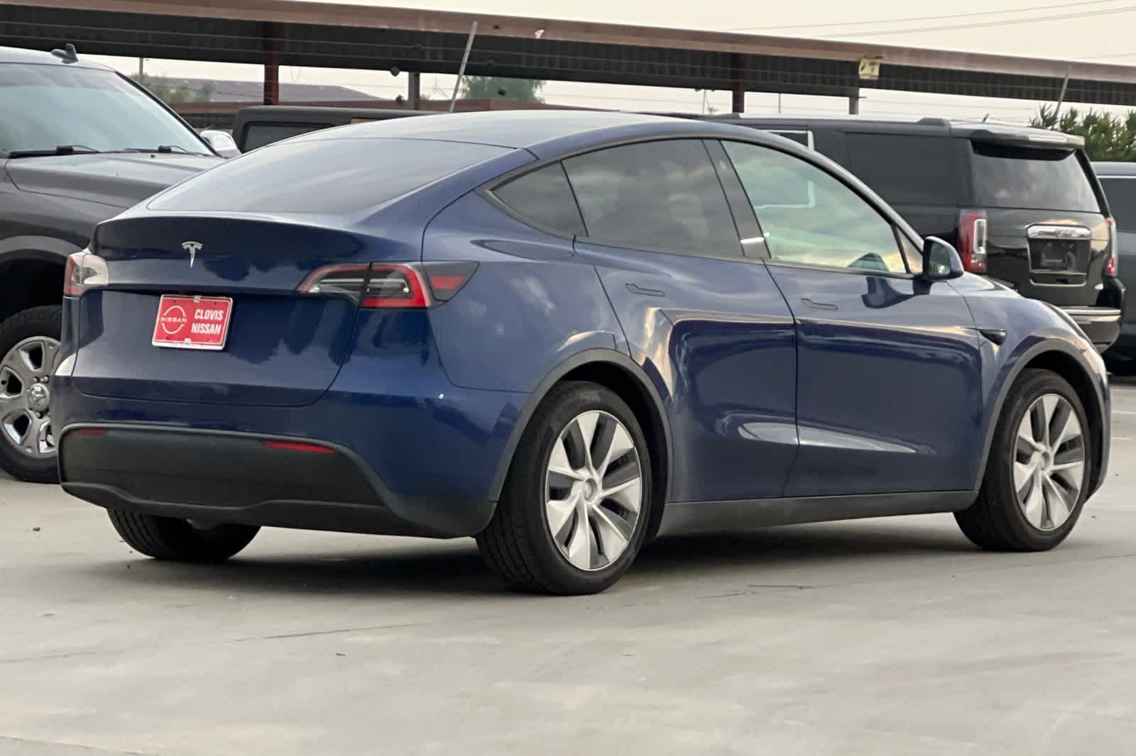 Thumbnail: 2021 Tesla Model Y - 3