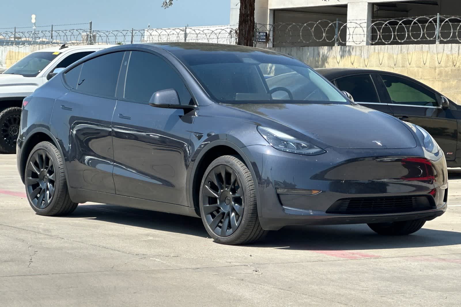 Thumbnail: 2024 Tesla Model Y - 10