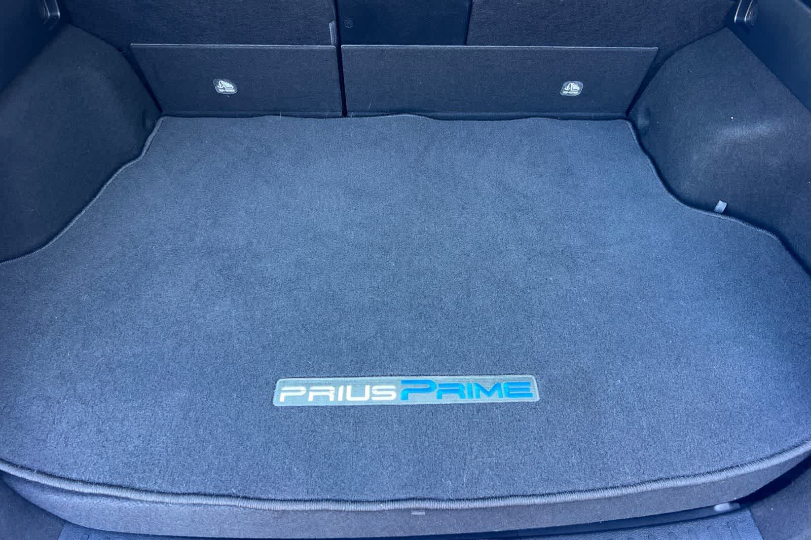 Thumbnail: 2019 Toyota Prius Prime - 16