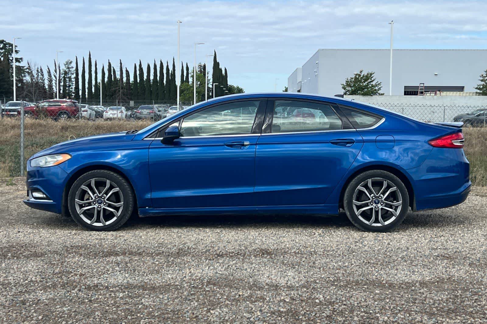 Thumbnail: 2017 Ford Fusion - 6