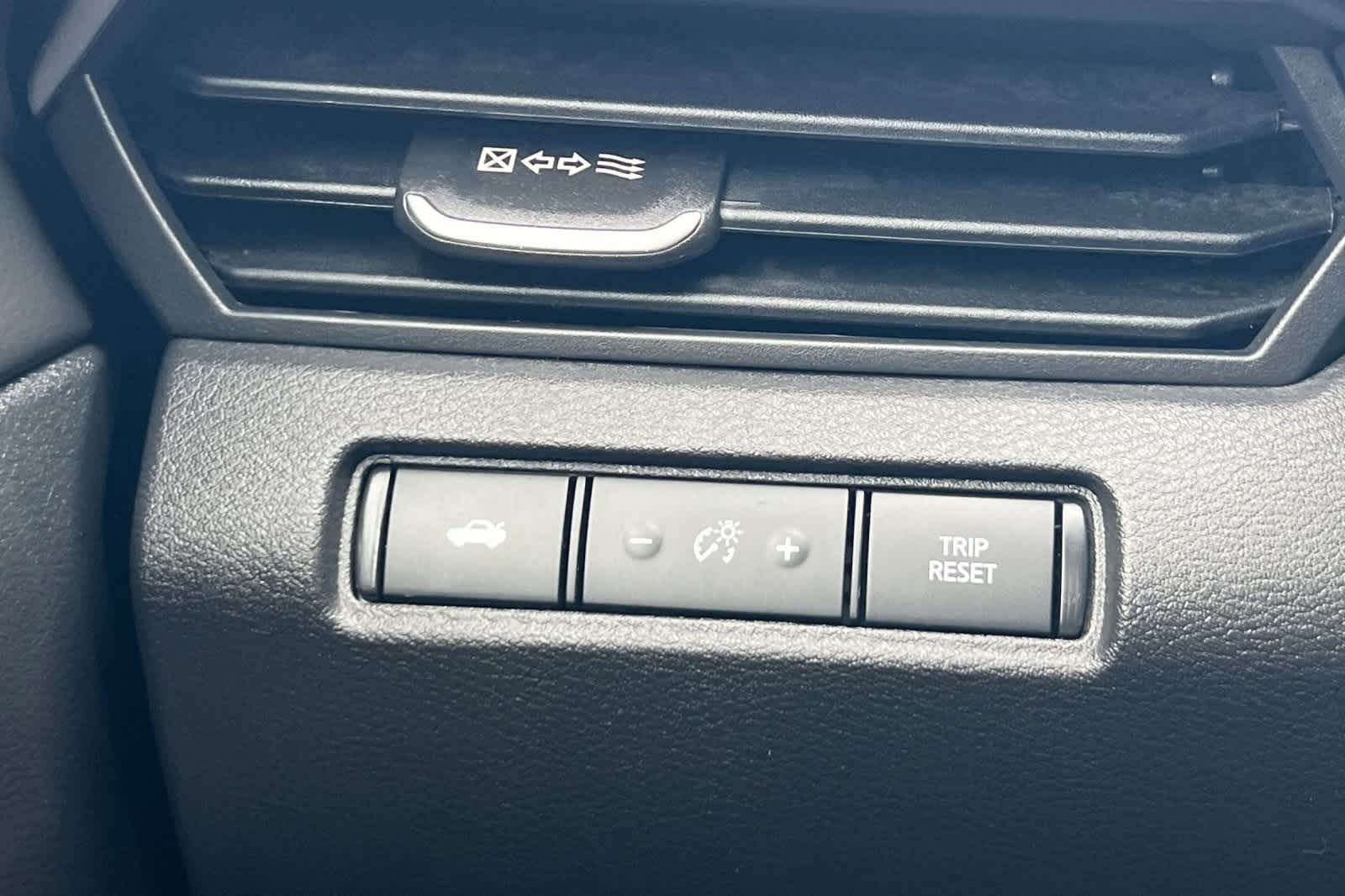 Thumbnail: 2025 Nissan Altima - 31