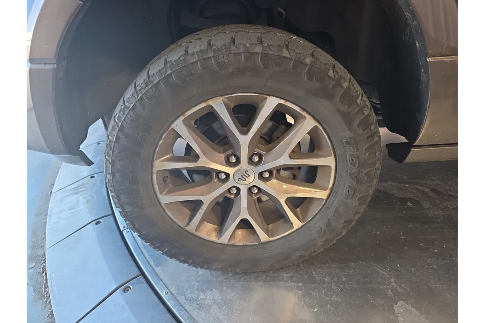 Thumbnail: 2017 Ford Expedition - 3