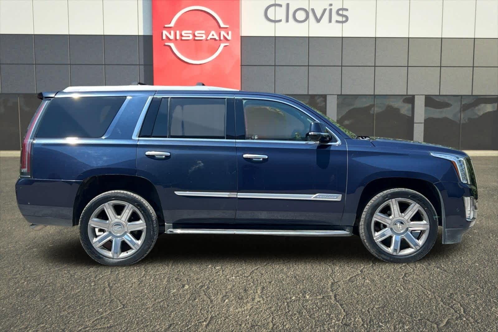 2018 Cadillac Escalade Luxury 9