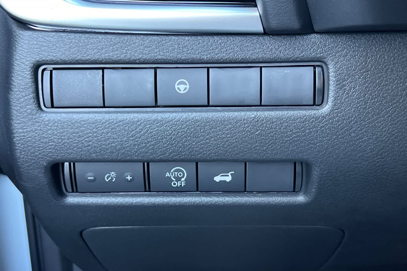 Thumbnail: 2026 Nissan Rogue - 32