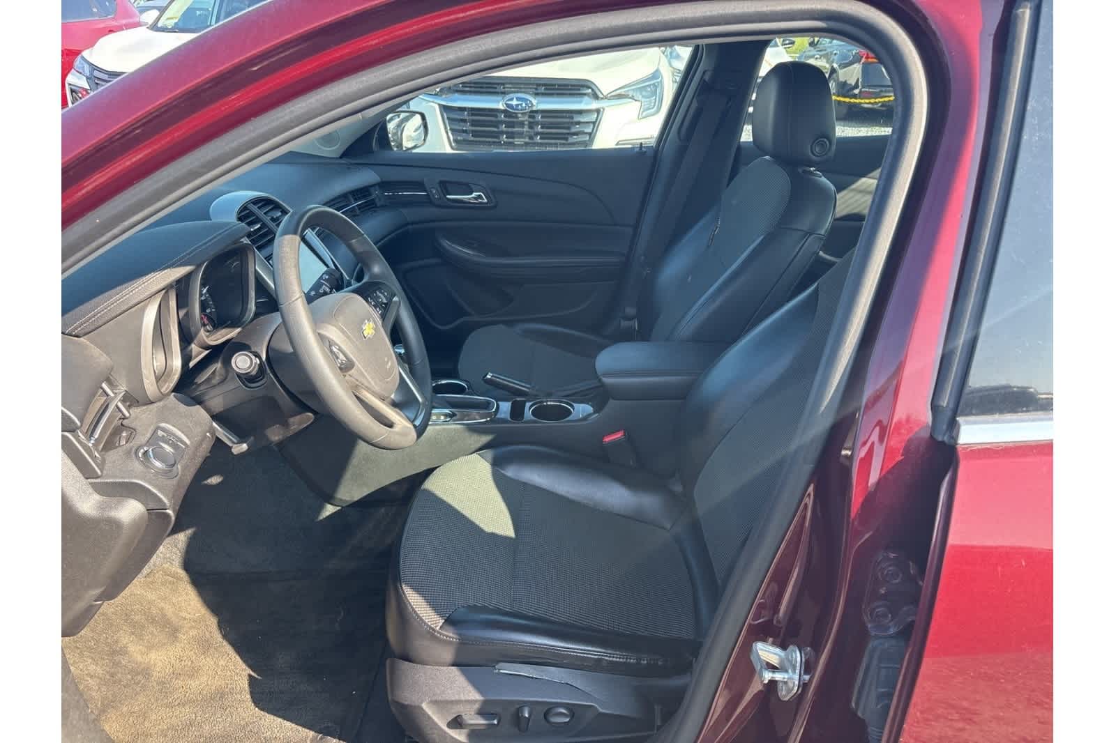 Thumbnail: 2015 Chevrolet Malibu - 12