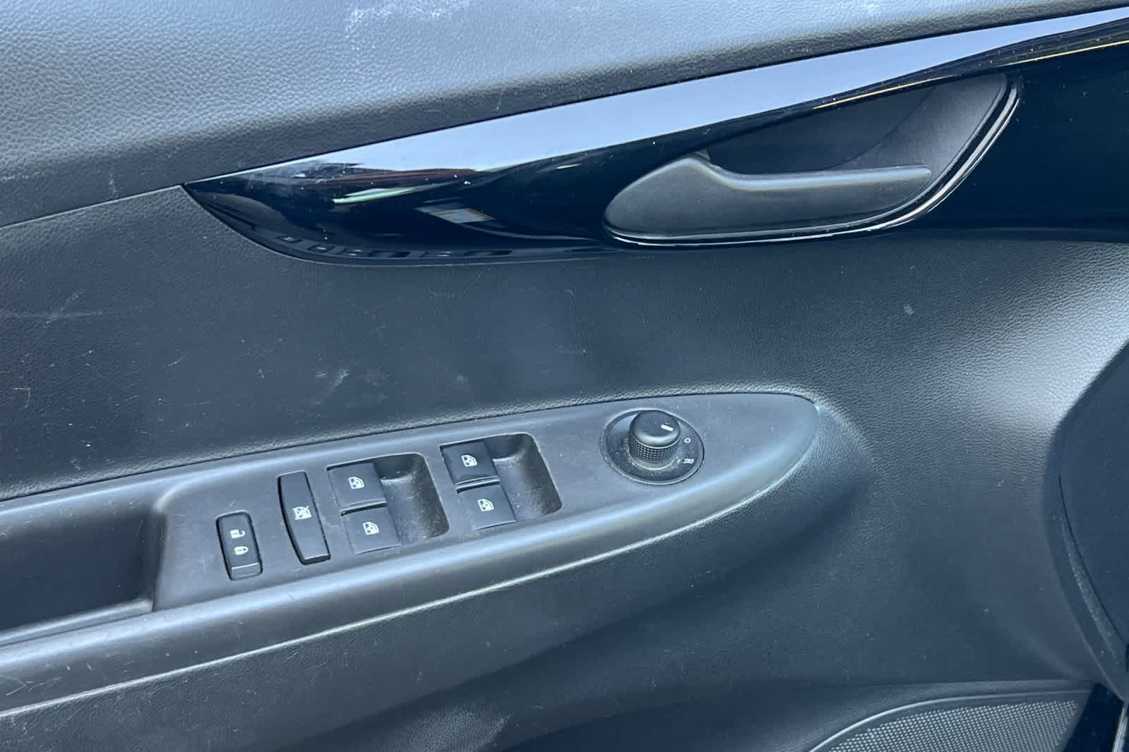 Thumbnail: 2022 Chevrolet Spark - 15