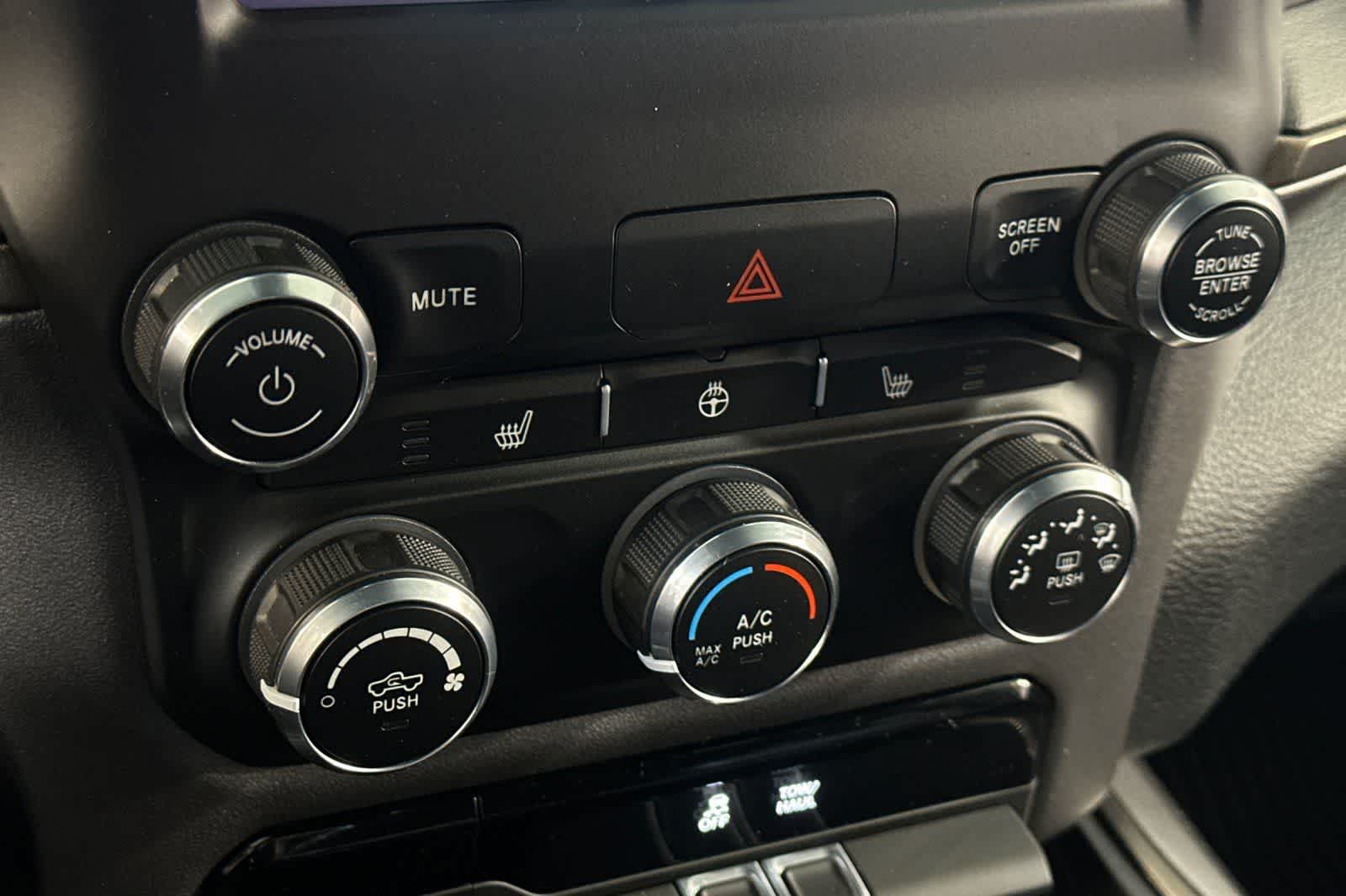 Thumbnail: 2021 RAM 1500 - 21
