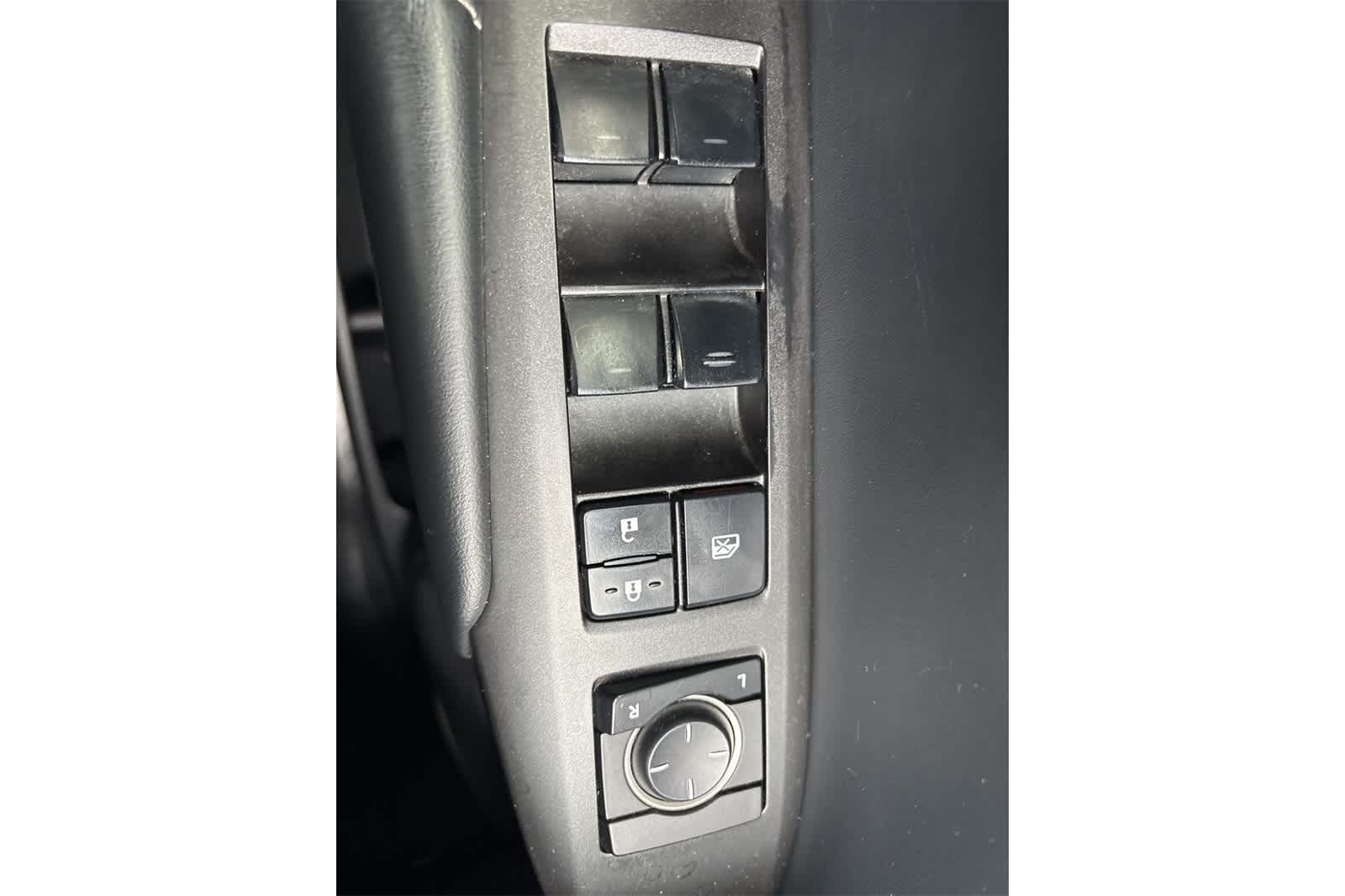 Thumbnail: 2015 Lexus NX - 13