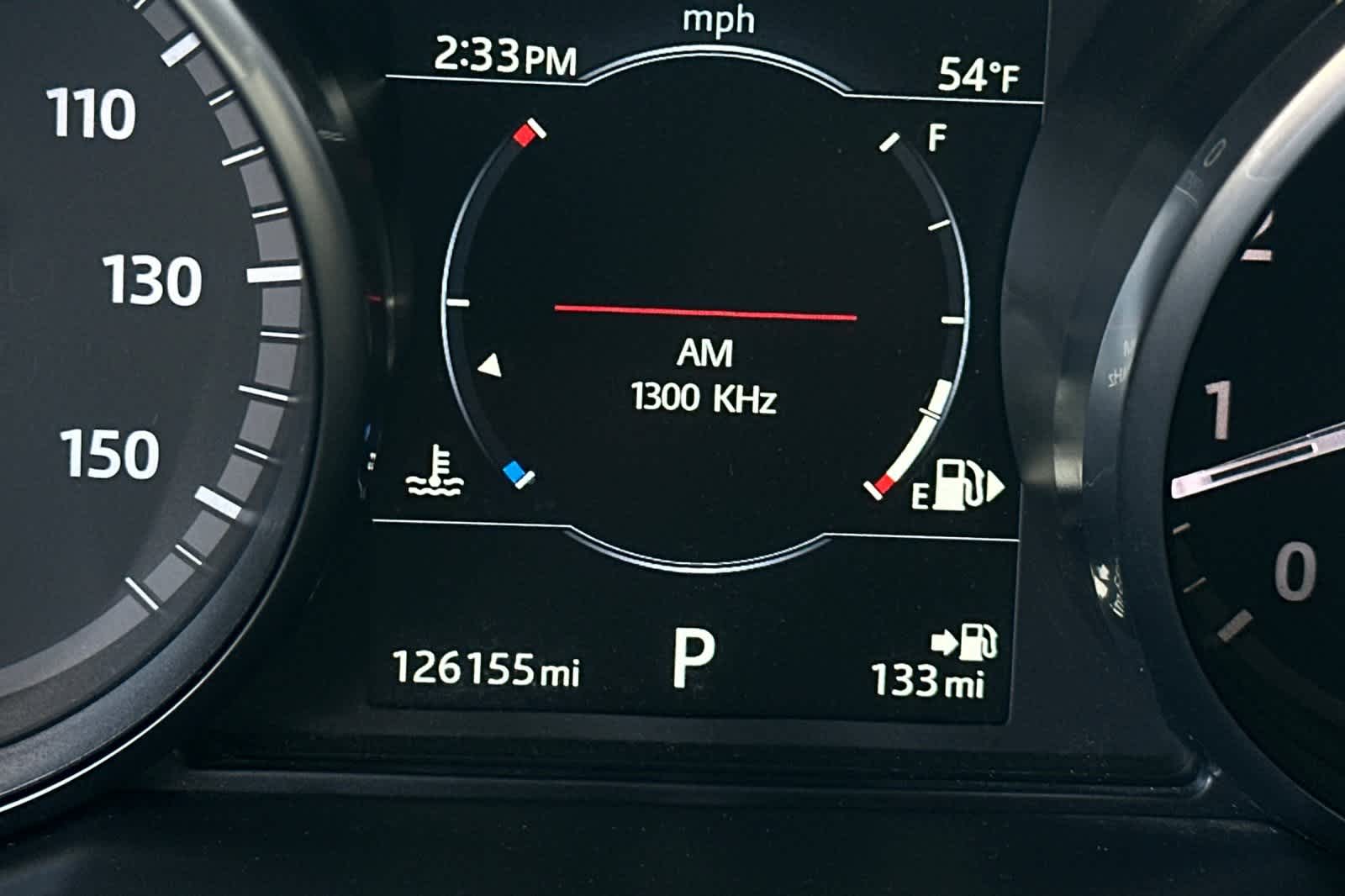 Thumbnail: 2017 Land Rover Discovery Sport - 23