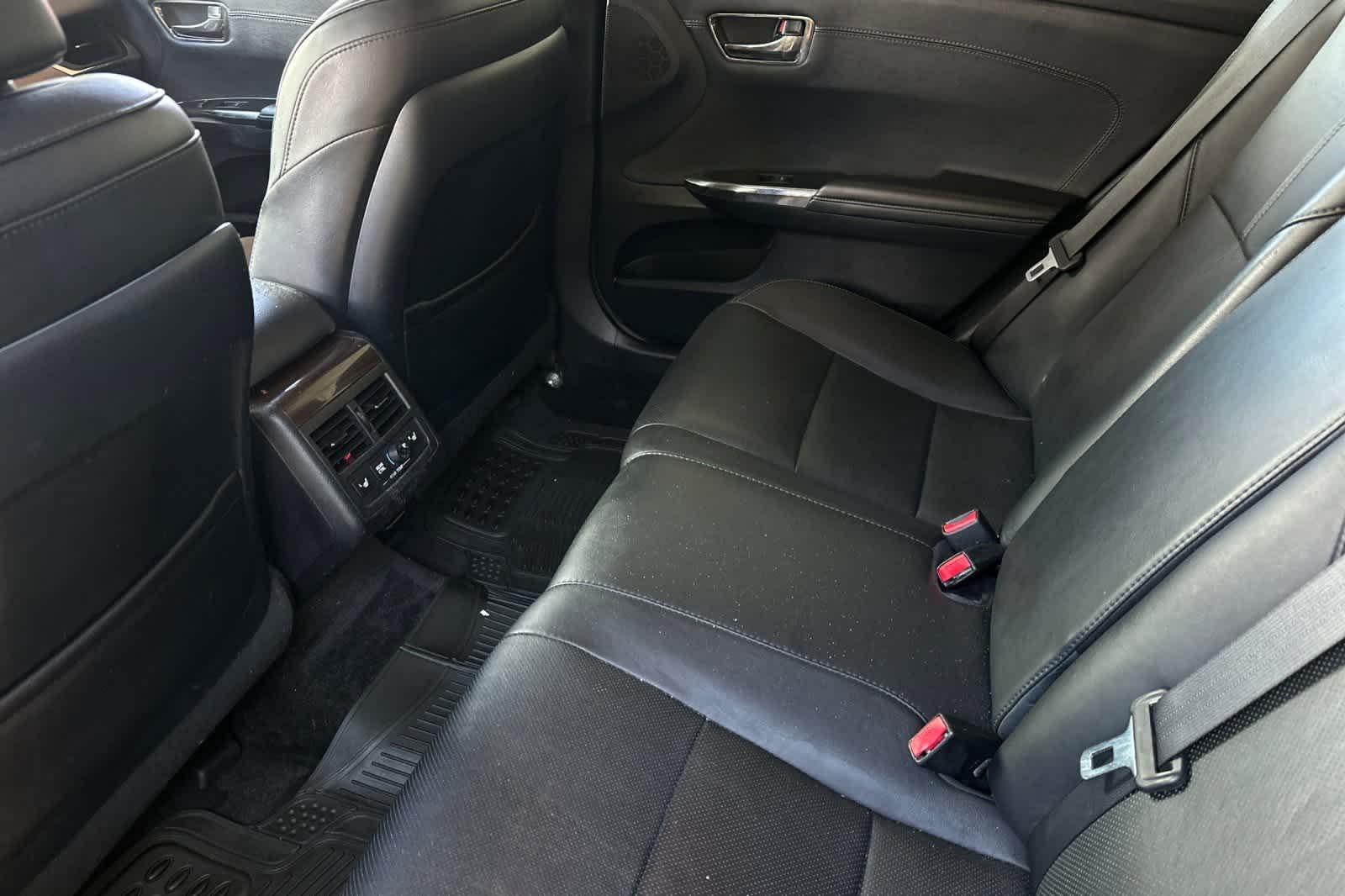 Thumbnail: 2013 Toyota Avalon - 5