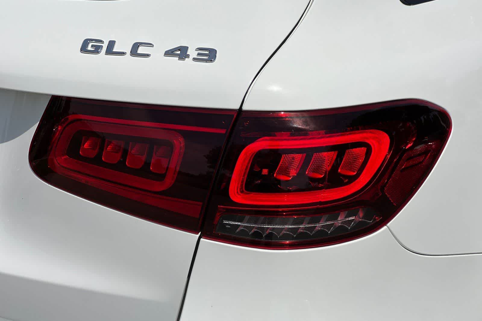 Thumbnail: 2022 Mercedes-Benz GLC - 36