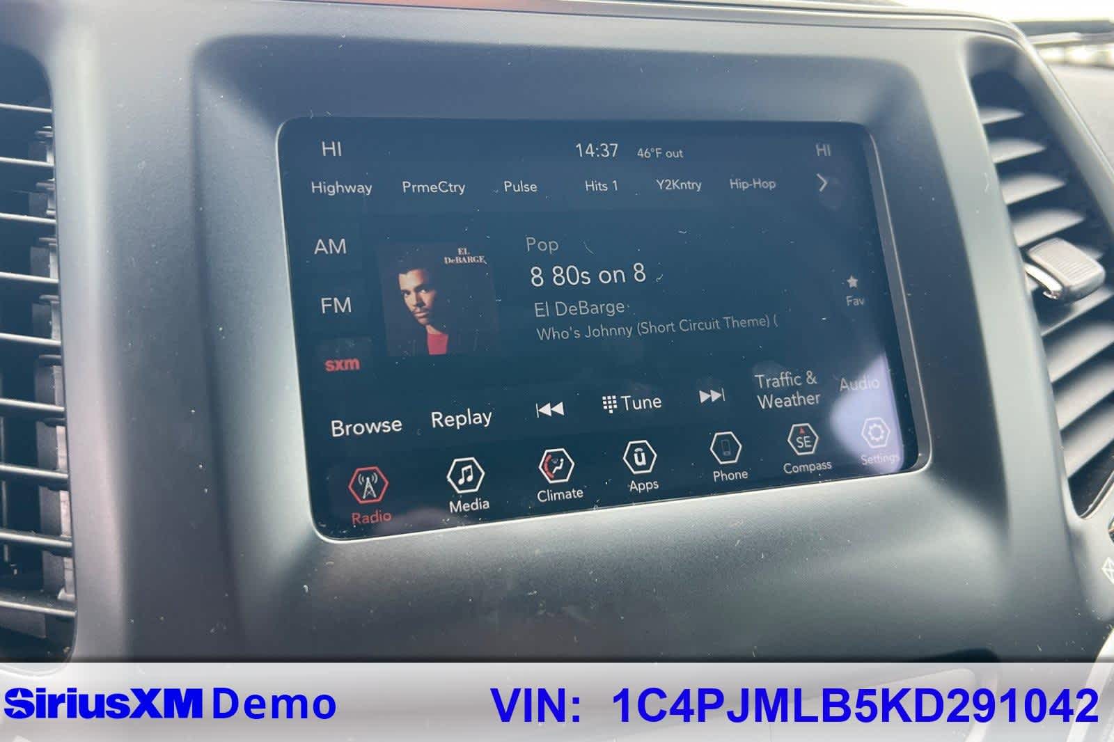 Thumbnail: 2019 Jeep Cherokee - 32