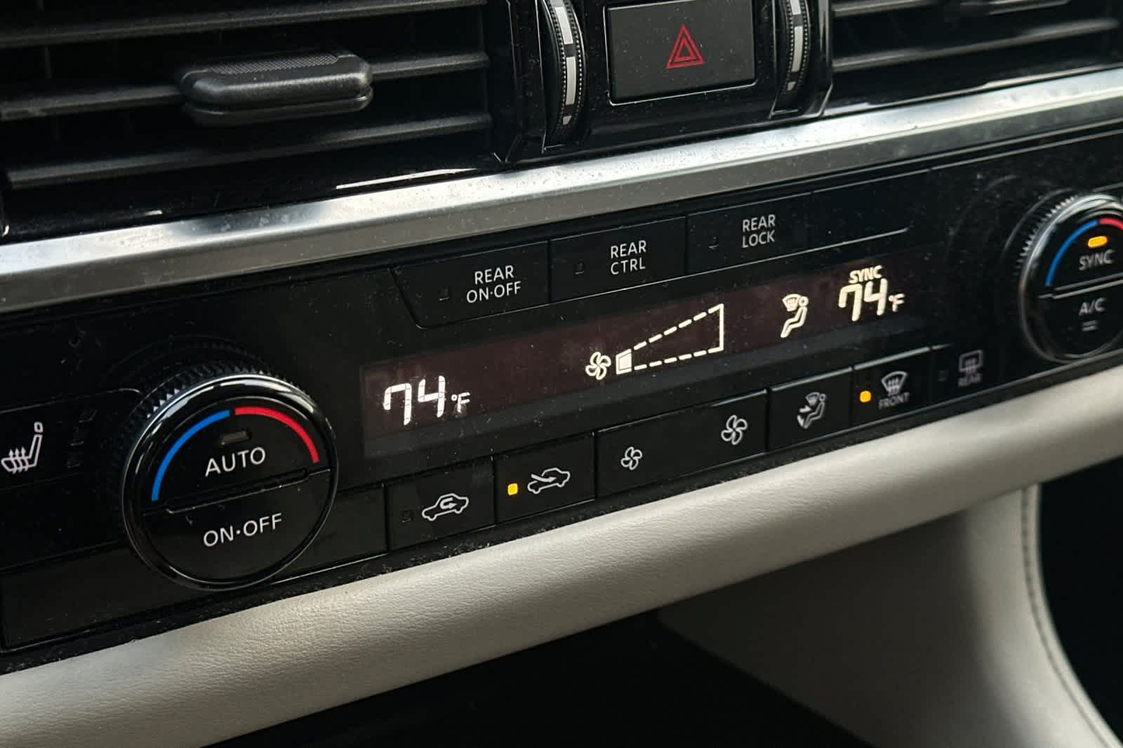 Thumbnail: 2022 Nissan Pathfinder - 22