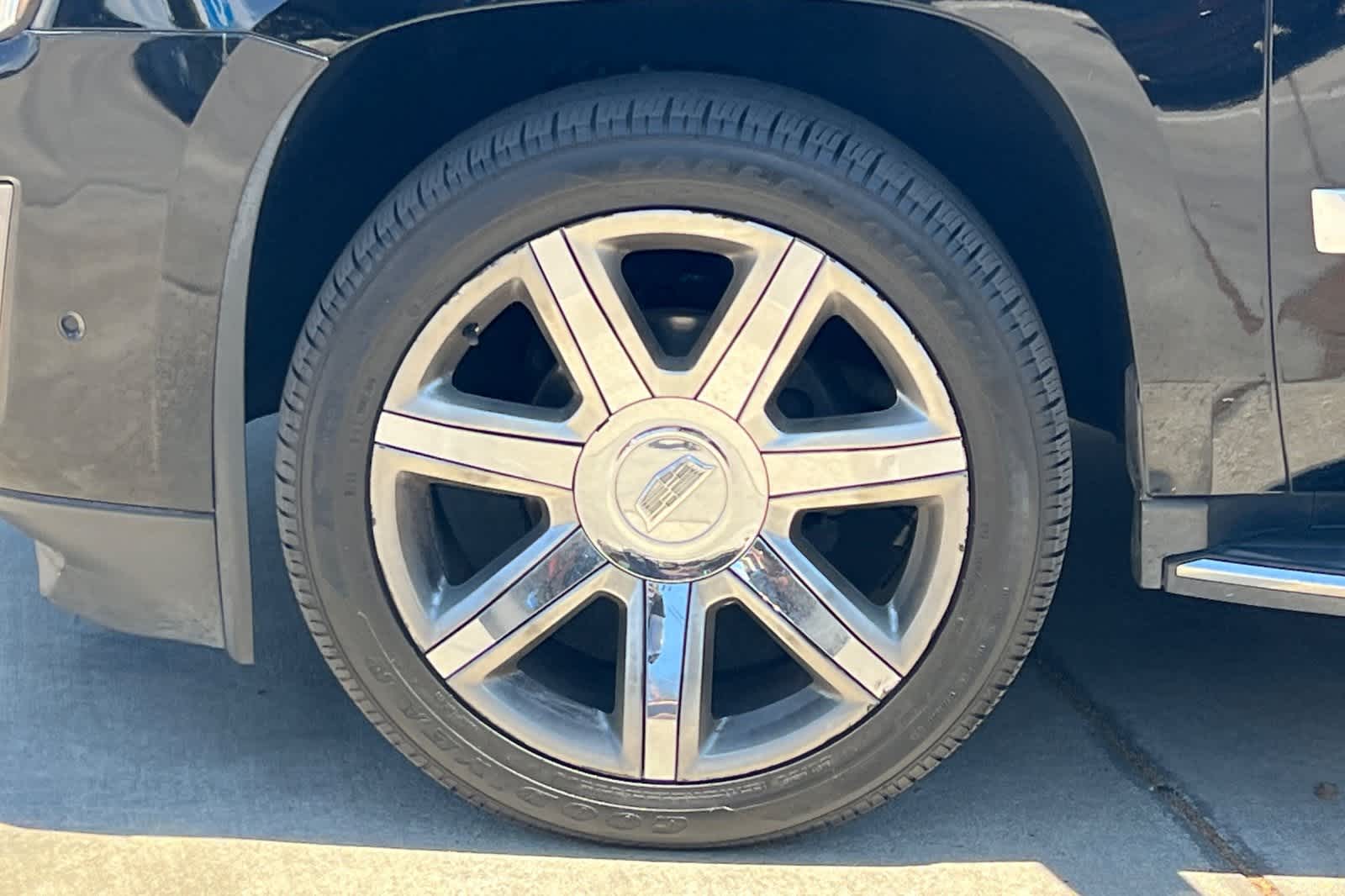 Thumbnail: 2020 Cadillac Escalade - 12