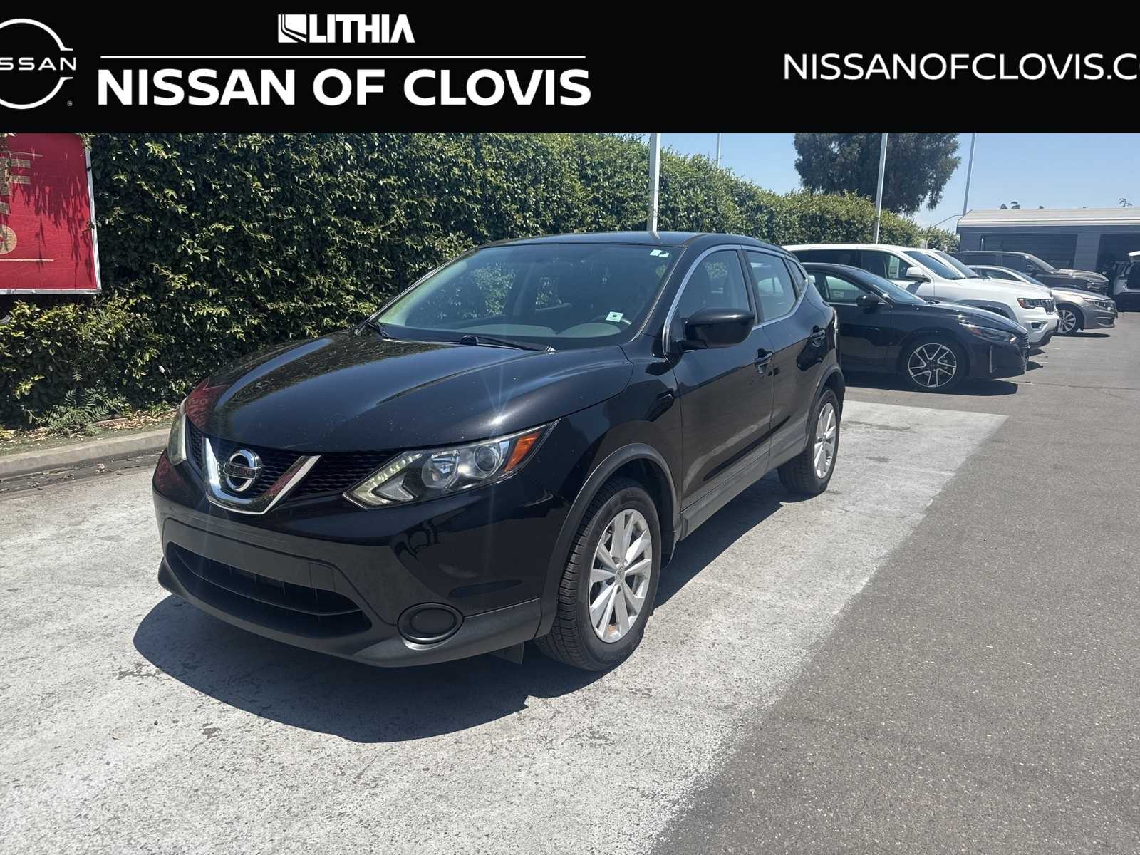 2017 Nissan Rogue Sport S -
                  Clovis, CA