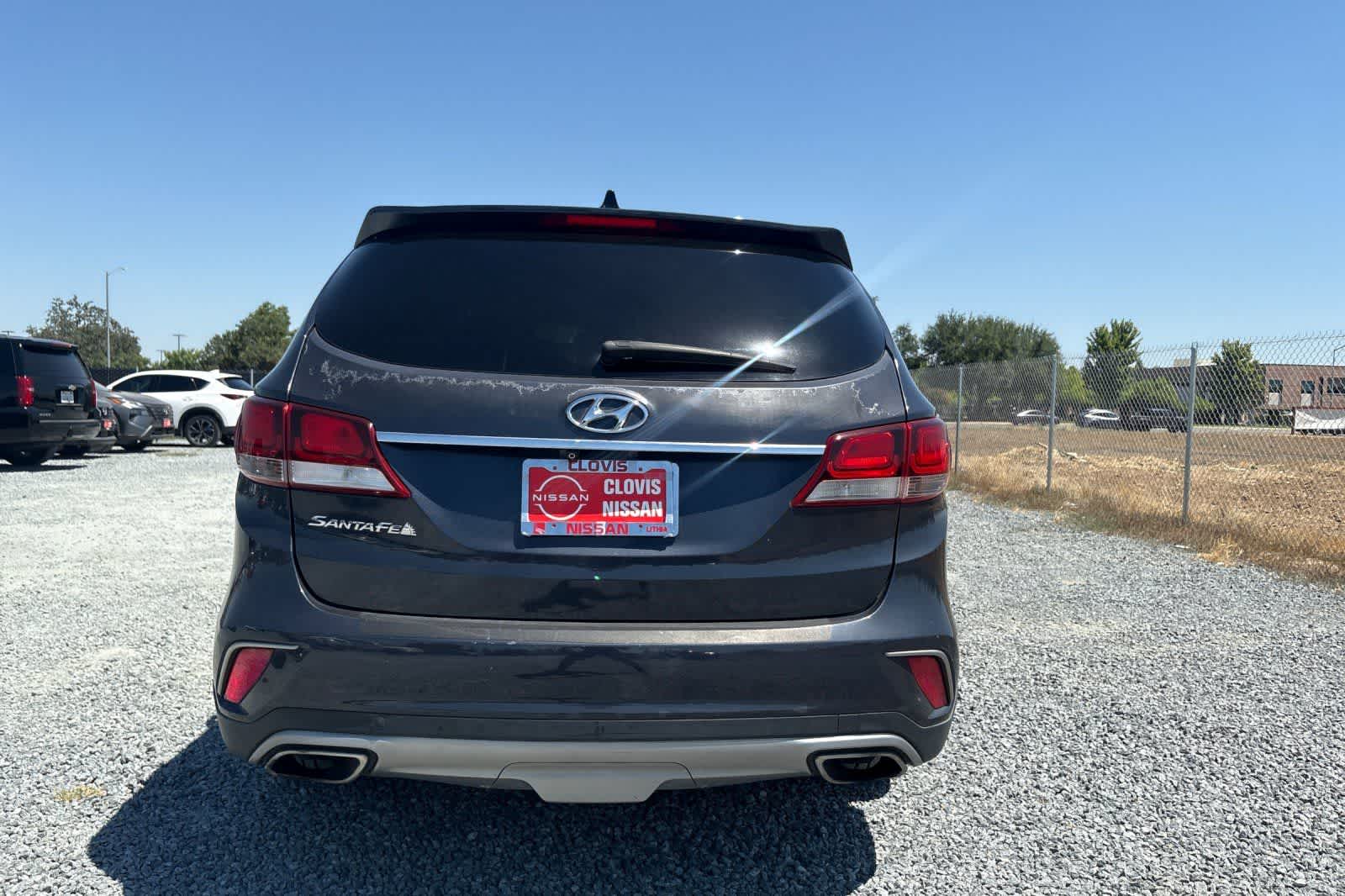 Thumbnail: 2017 Hyundai Santa Fe - 8