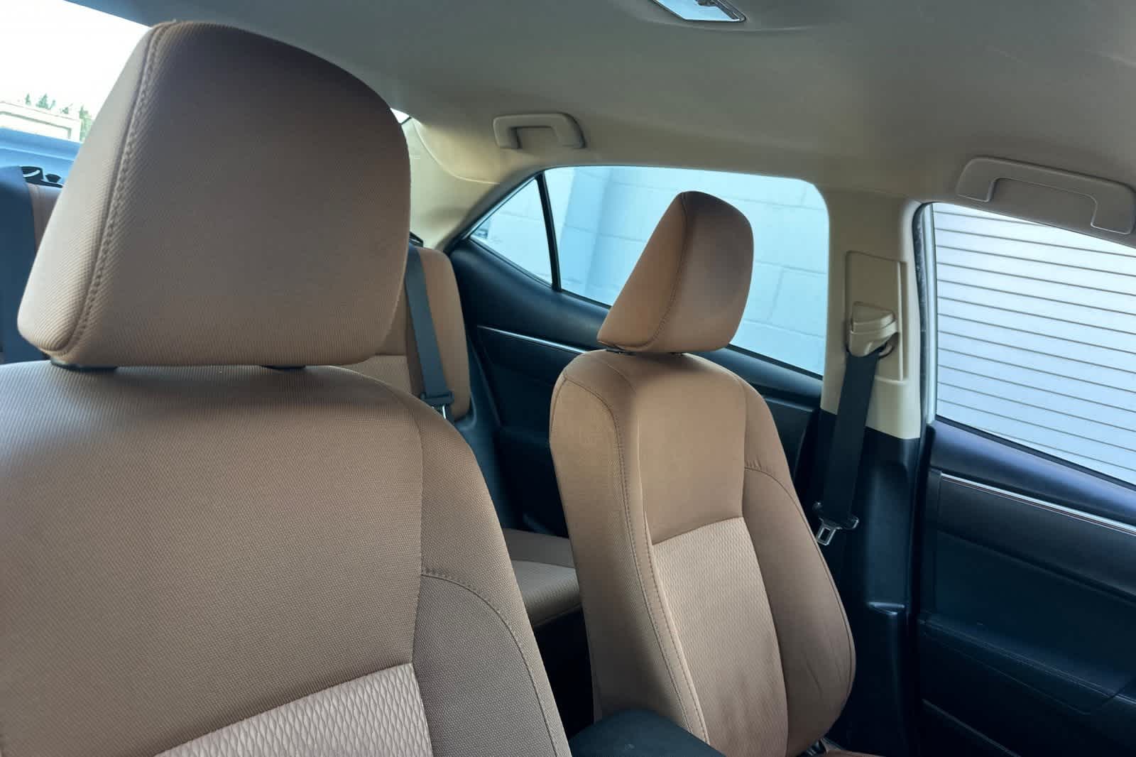 Thumbnail: 2016 Toyota Corolla - 17