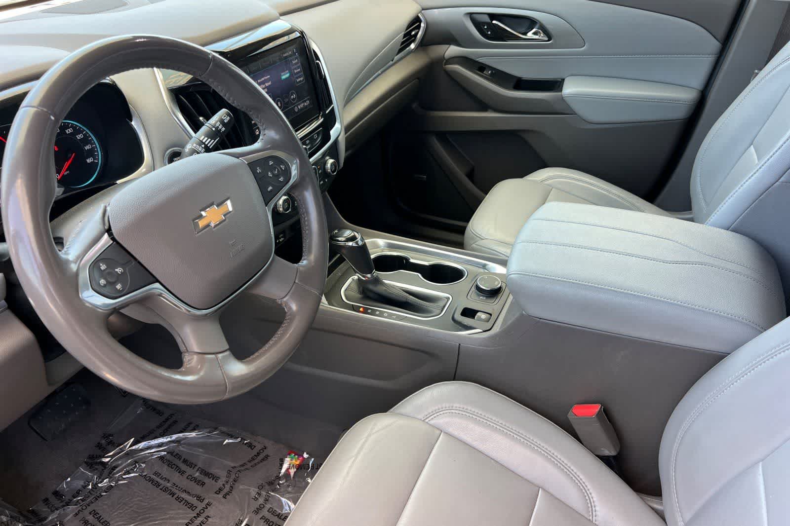 Thumbnail: 2020 Chevrolet Traverse - 14
