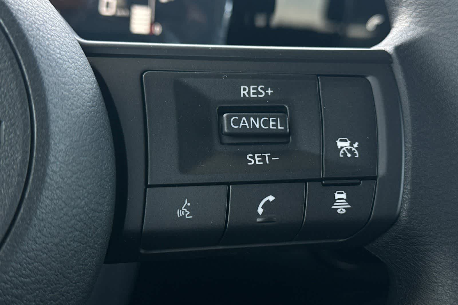 Thumbnail: 2026 Nissan Kicks - 26