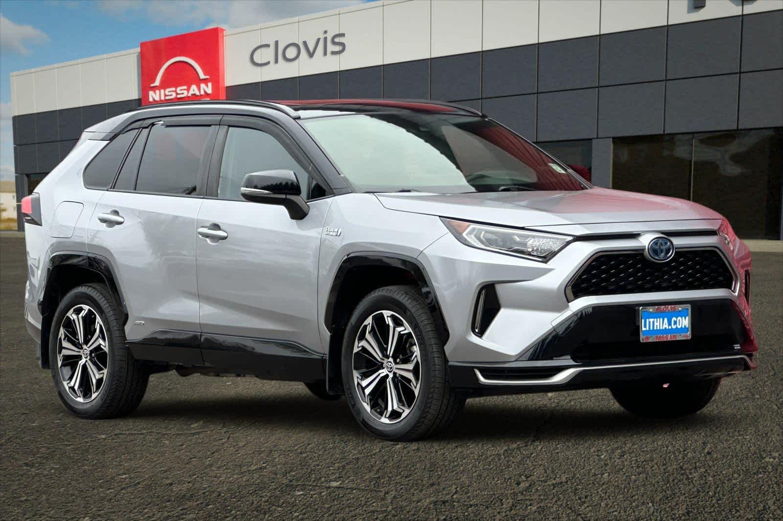 Thumbnail: 2021 Toyota RAV4 - 10