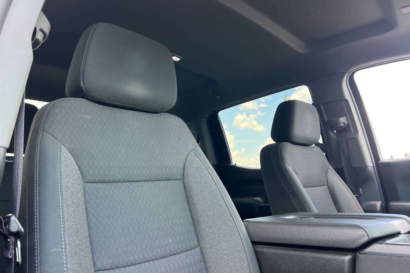 Thumbnail: 2022 Chevrolet Silverado 1500 - 18
