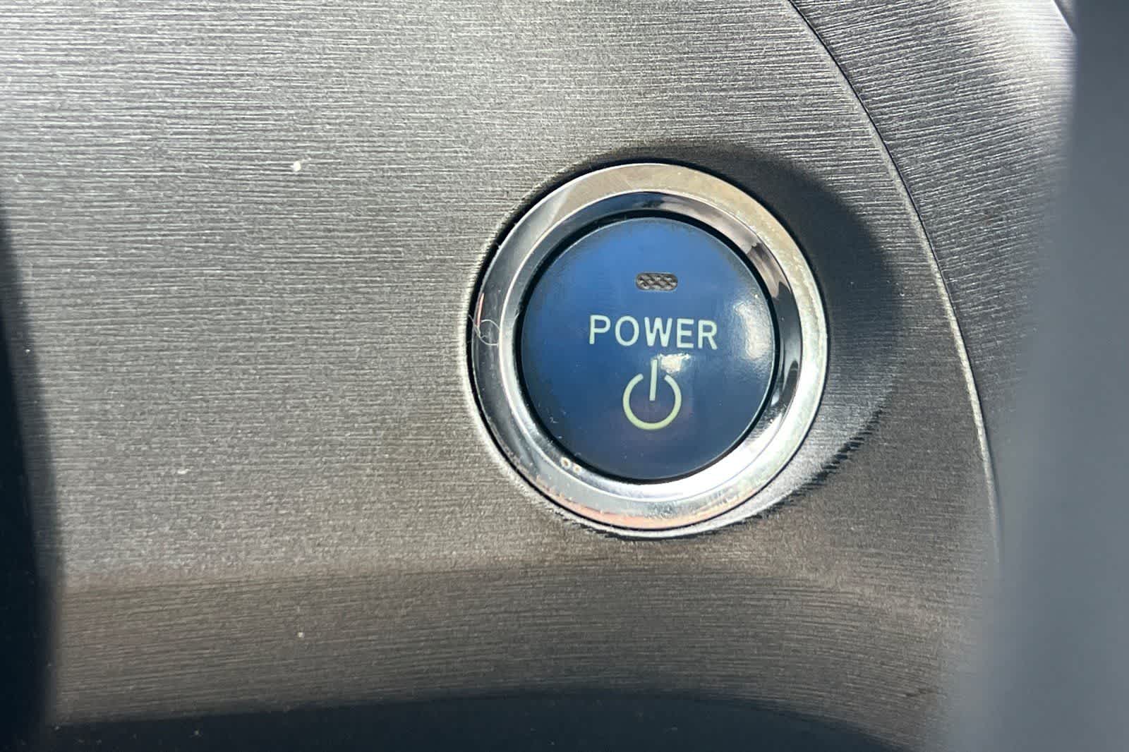 Thumbnail: 2013 Toyota Prius - 23