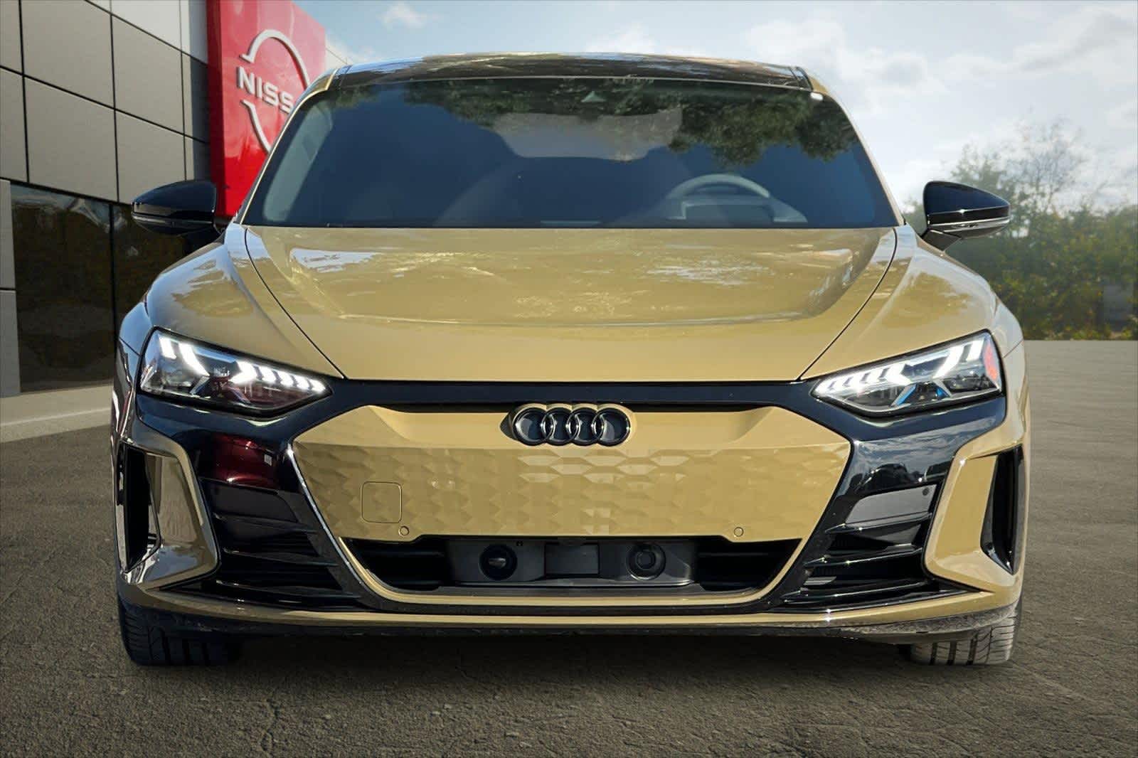 Thumbnail: 2023 Audi e-tron GT - 11