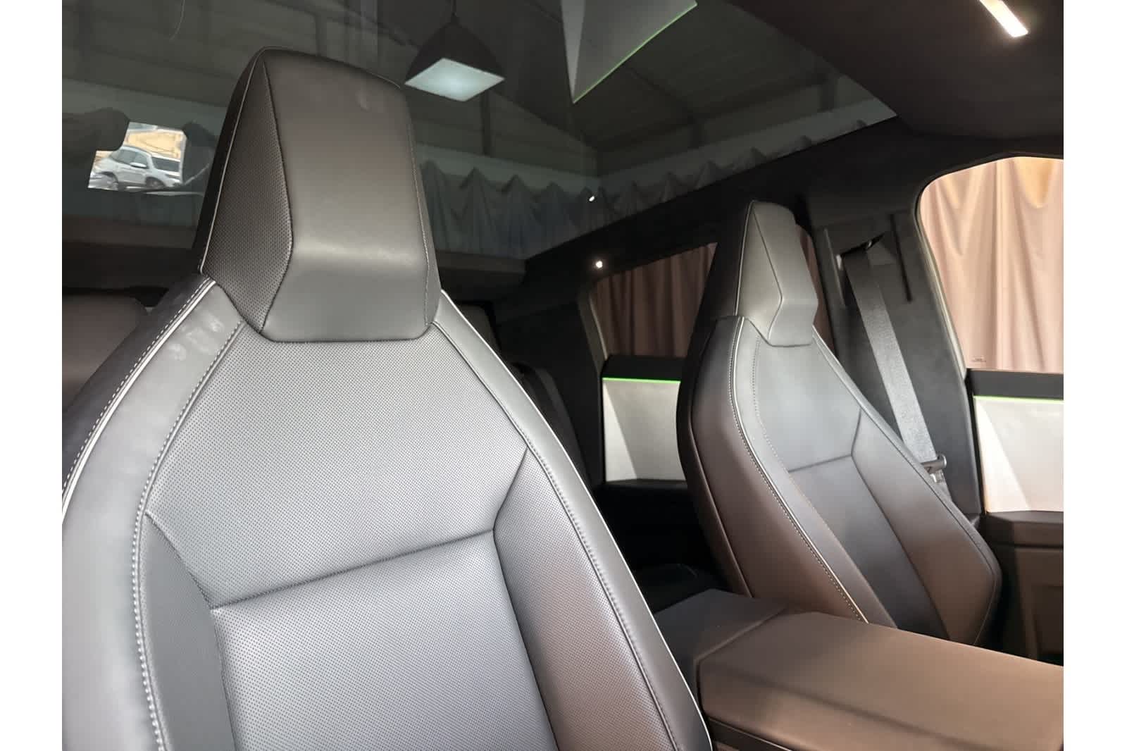 Thumbnail: 2024 Tesla Cybertruck - 13