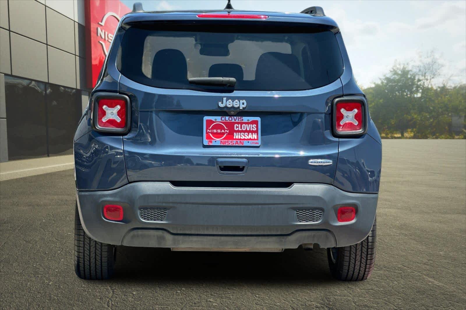 Thumbnail: 2021 Jeep Renegade - 8