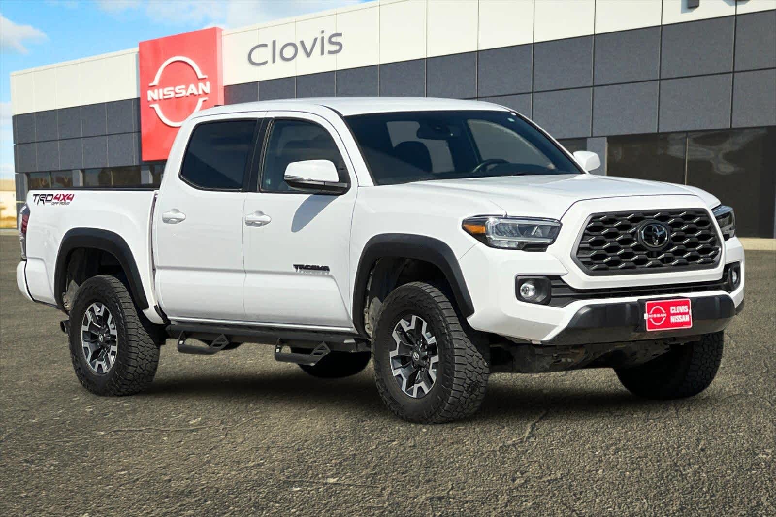 Thumbnail: 2022 Toyota Tacoma - 10