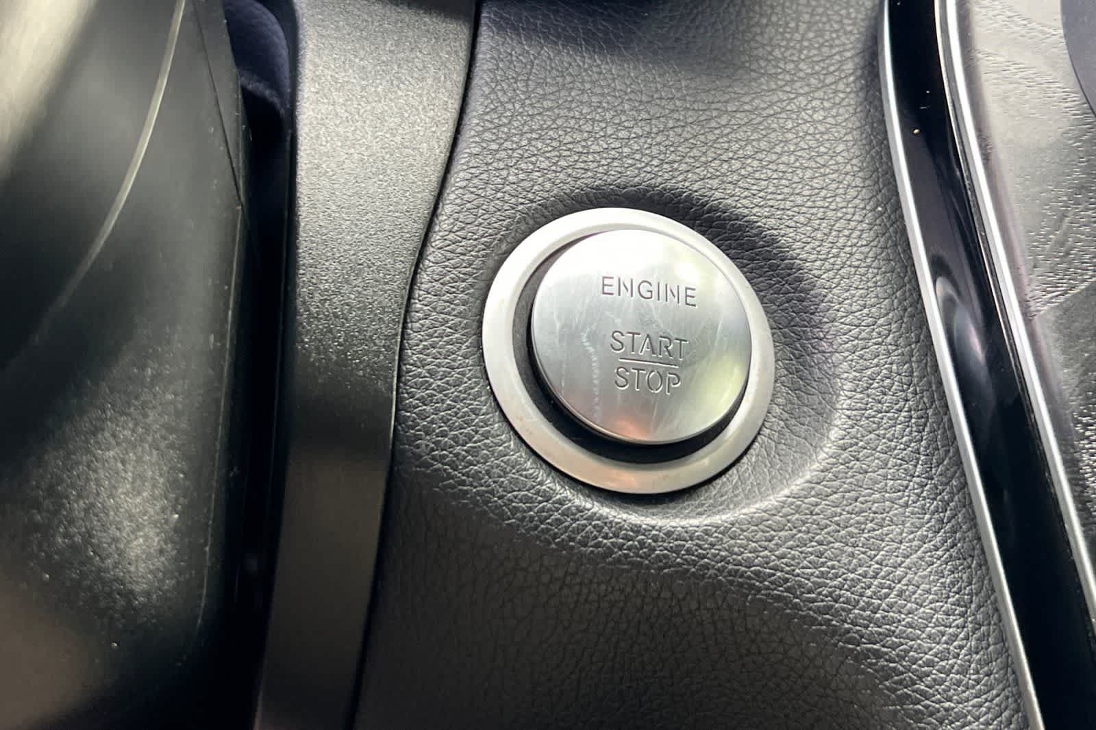 Thumbnail: 2018 Mercedes-Benz GLC - 28