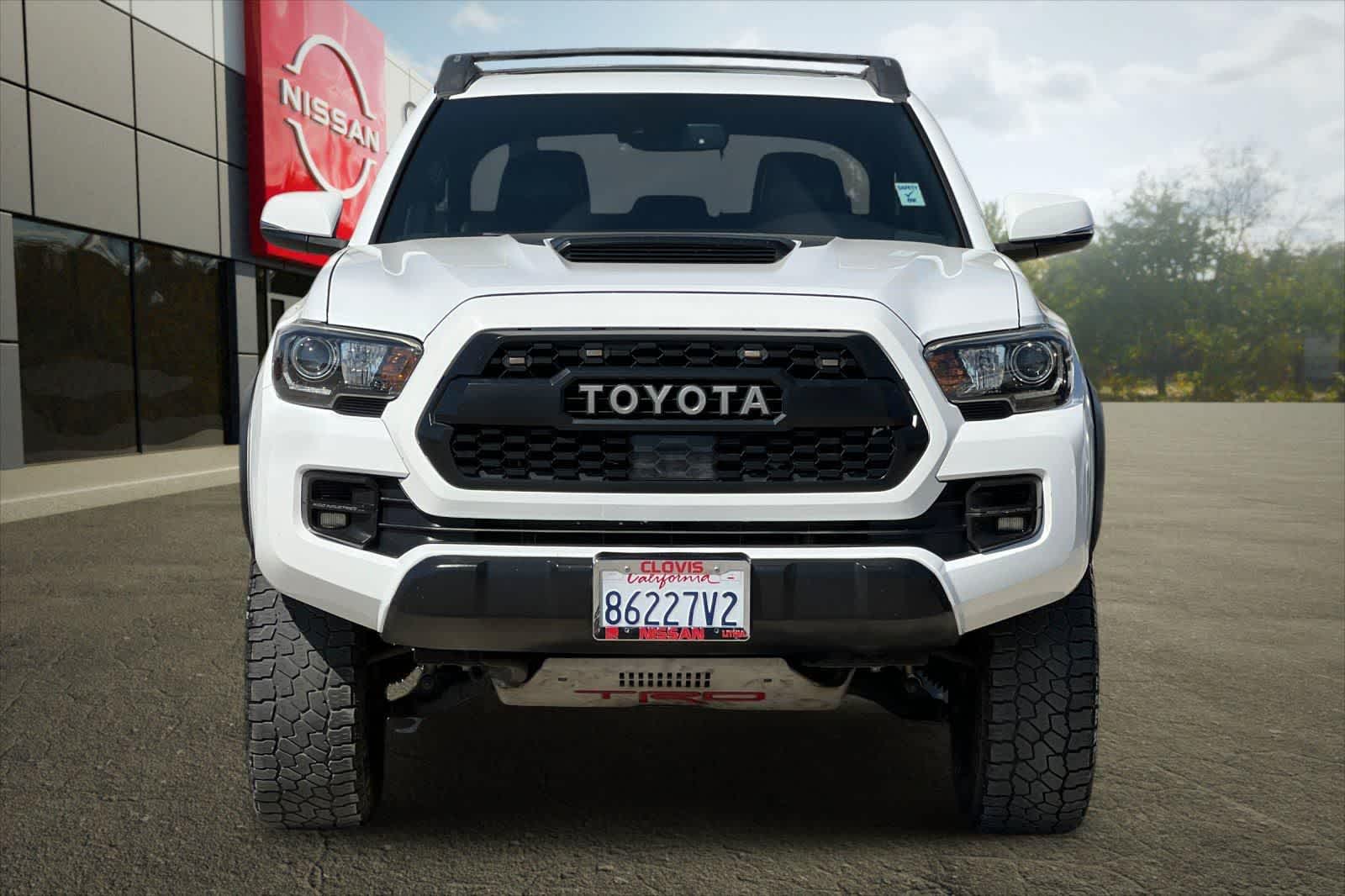 Thumbnail: 2019 Toyota Tacoma - 11