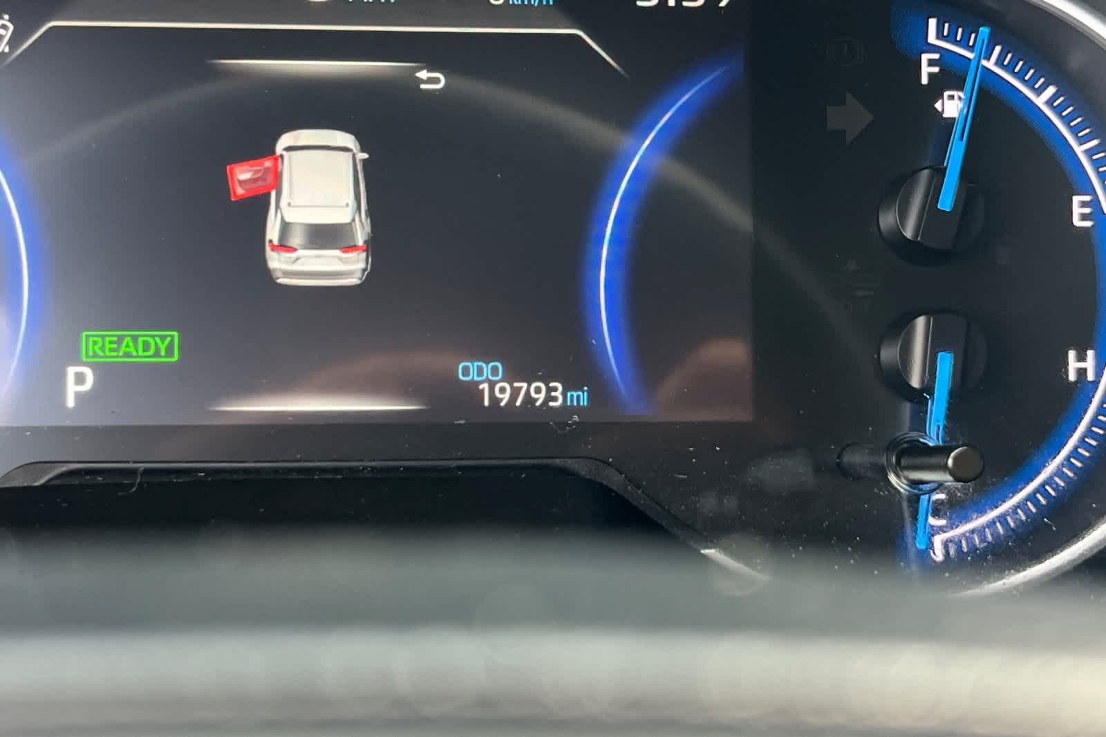 Thumbnail: 2025 Toyota RAV4 - 24