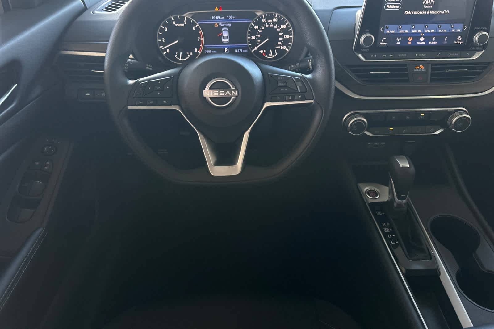 2025 Nissan Altima SV 17