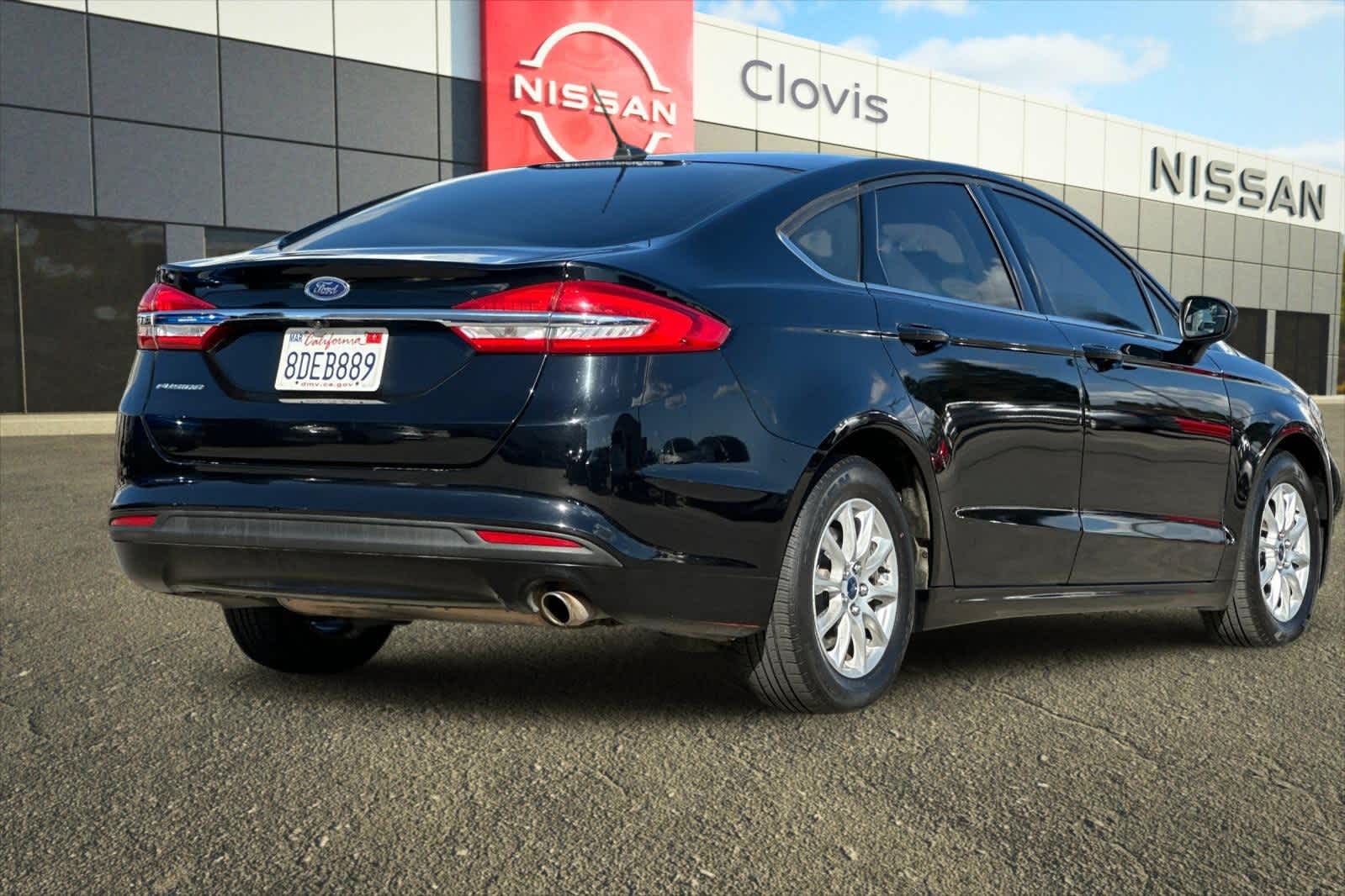 Thumbnail: 2017 Ford Fusion - 3