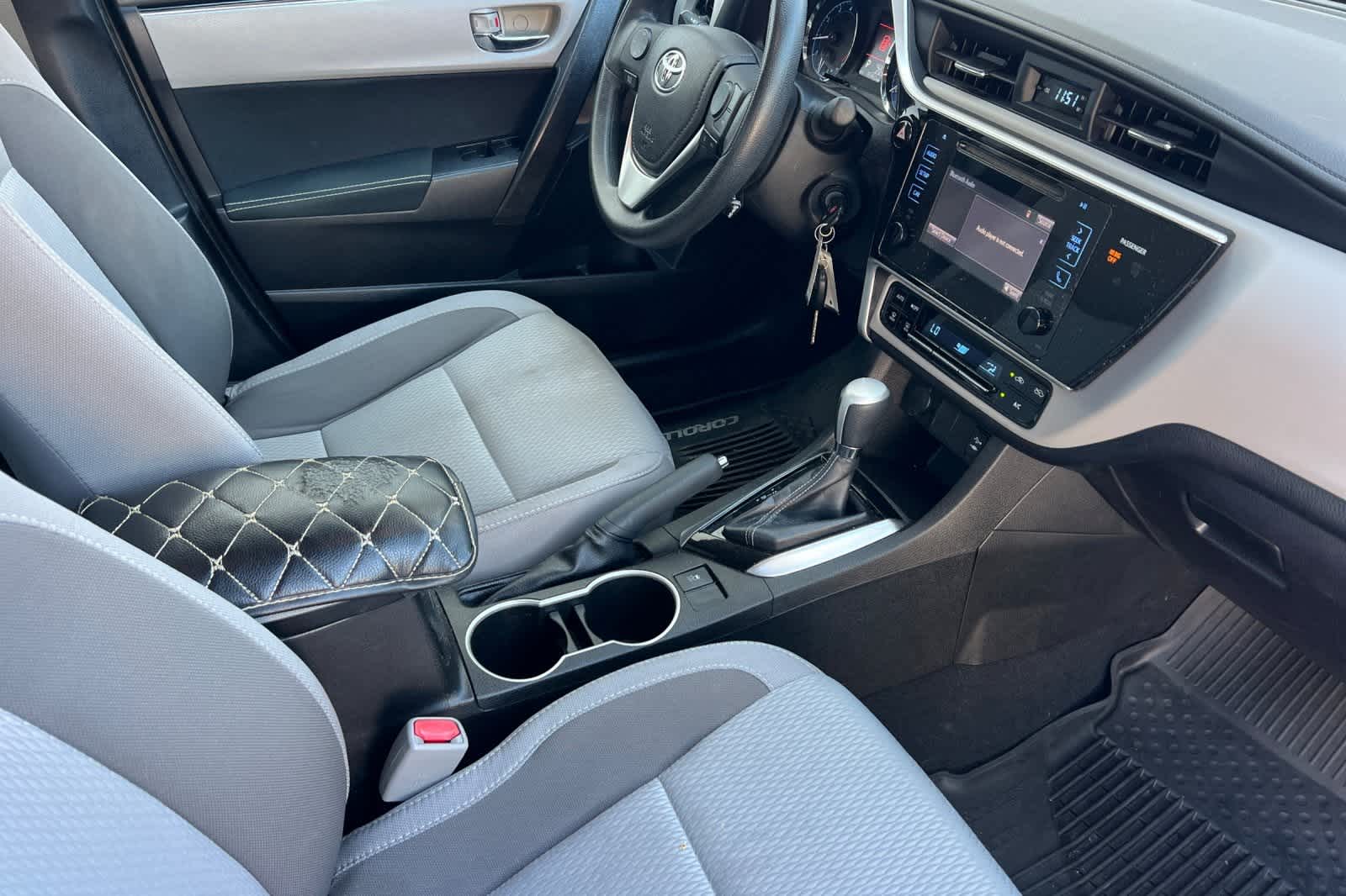 Thumbnail: 2017 Toyota Corolla - 16