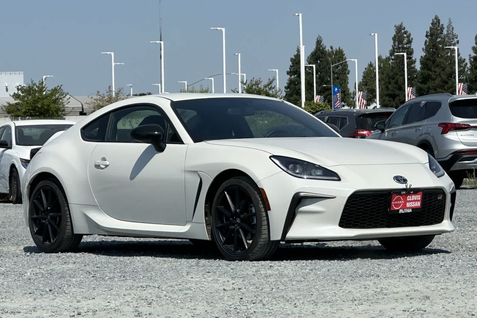 Thumbnail: 2025 Toyota GR86 - 9