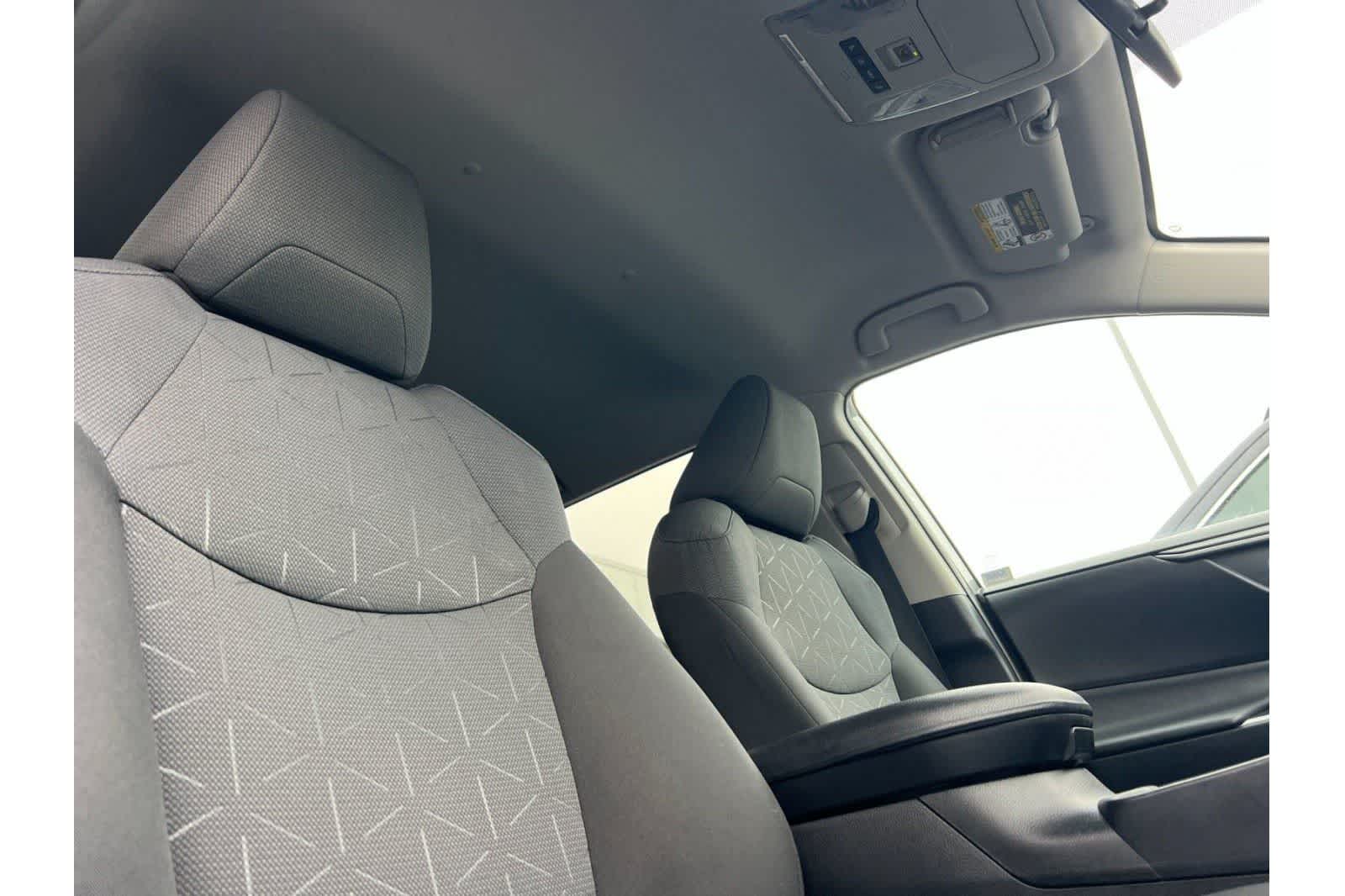 Thumbnail: 2020 Toyota RAV4 - 19