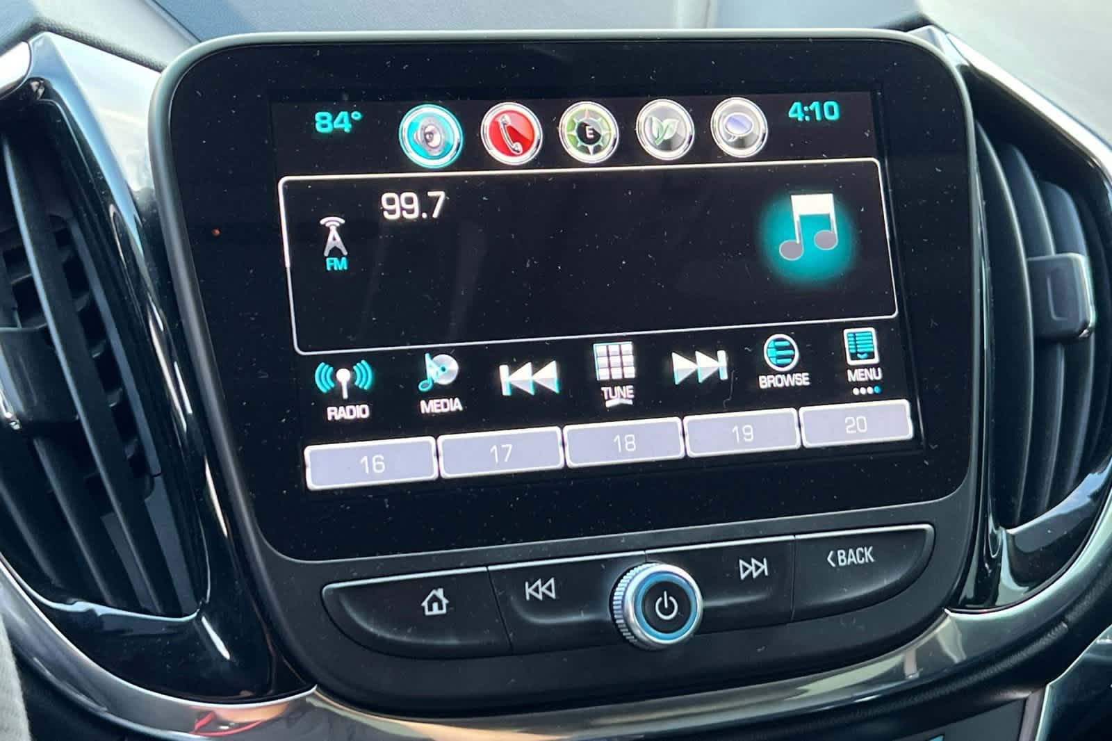 Thumbnail: 2016 Chevrolet Volt - 20