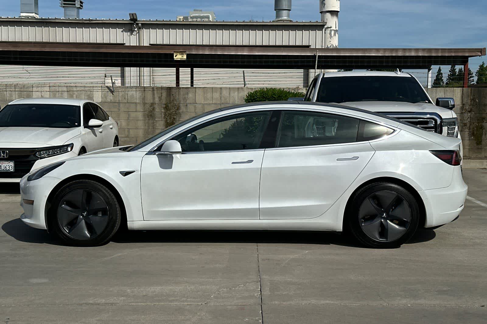 Thumbnail: 2020 Tesla Model 3 - 6