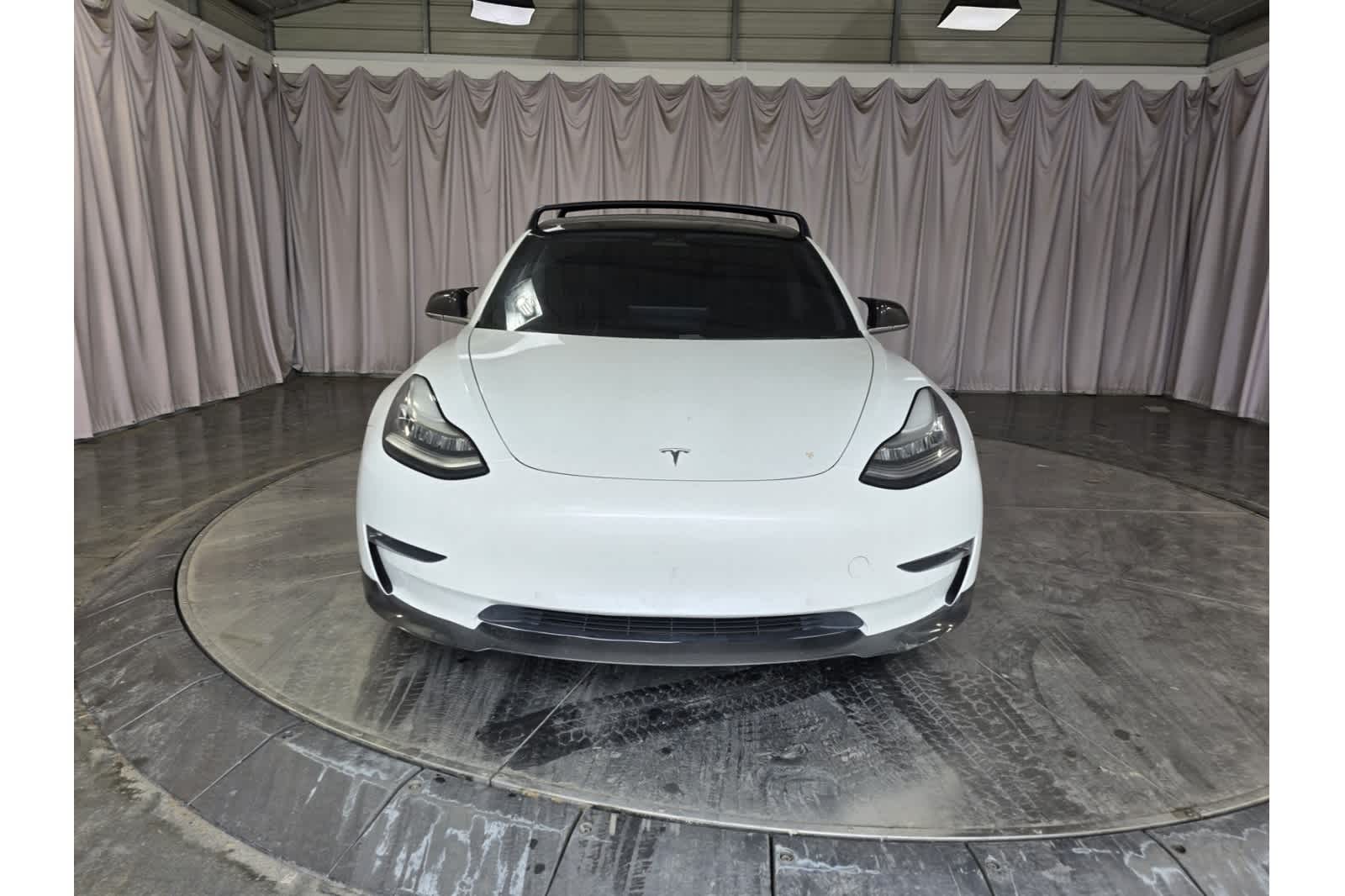 Thumbnail: 2020 Tesla Model 3 - 10