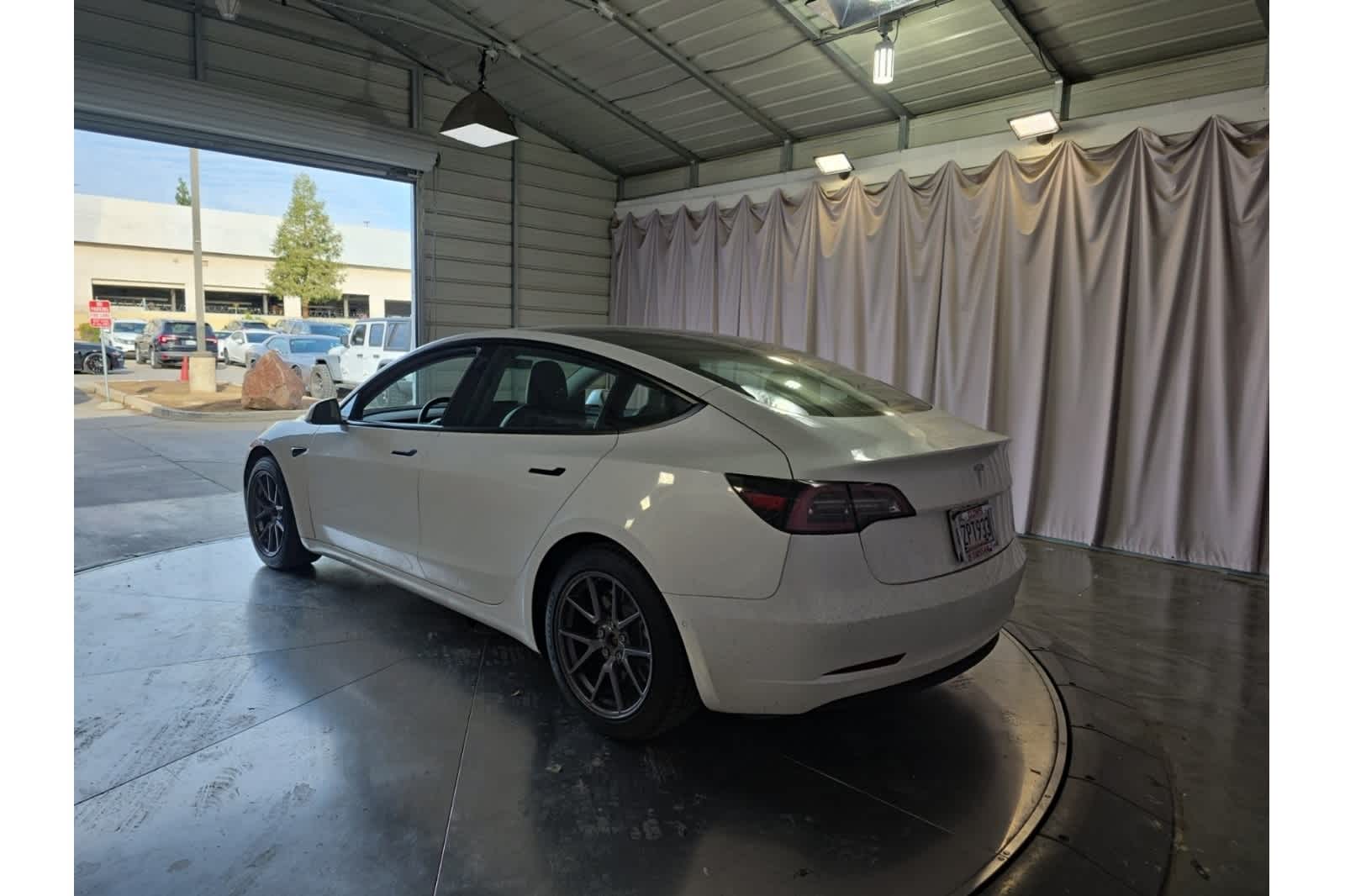 Thumbnail: 2022 Tesla Model 3 - 5