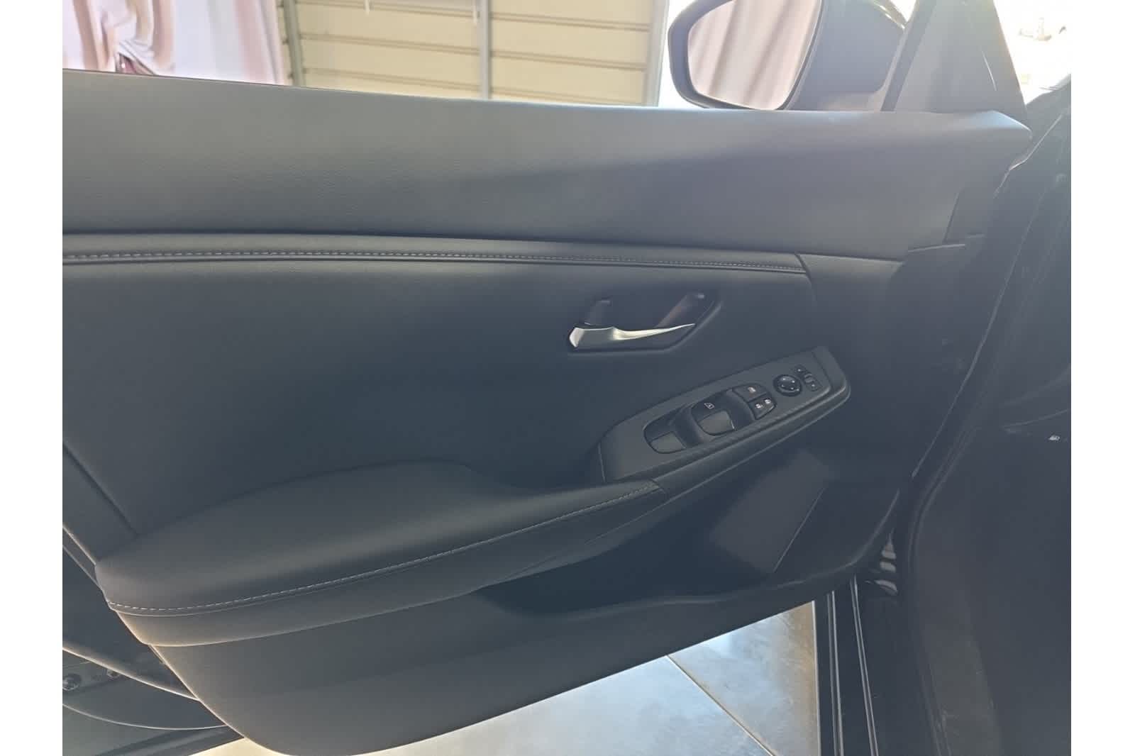 Thumbnail: 2022 Nissan Sentra - 16